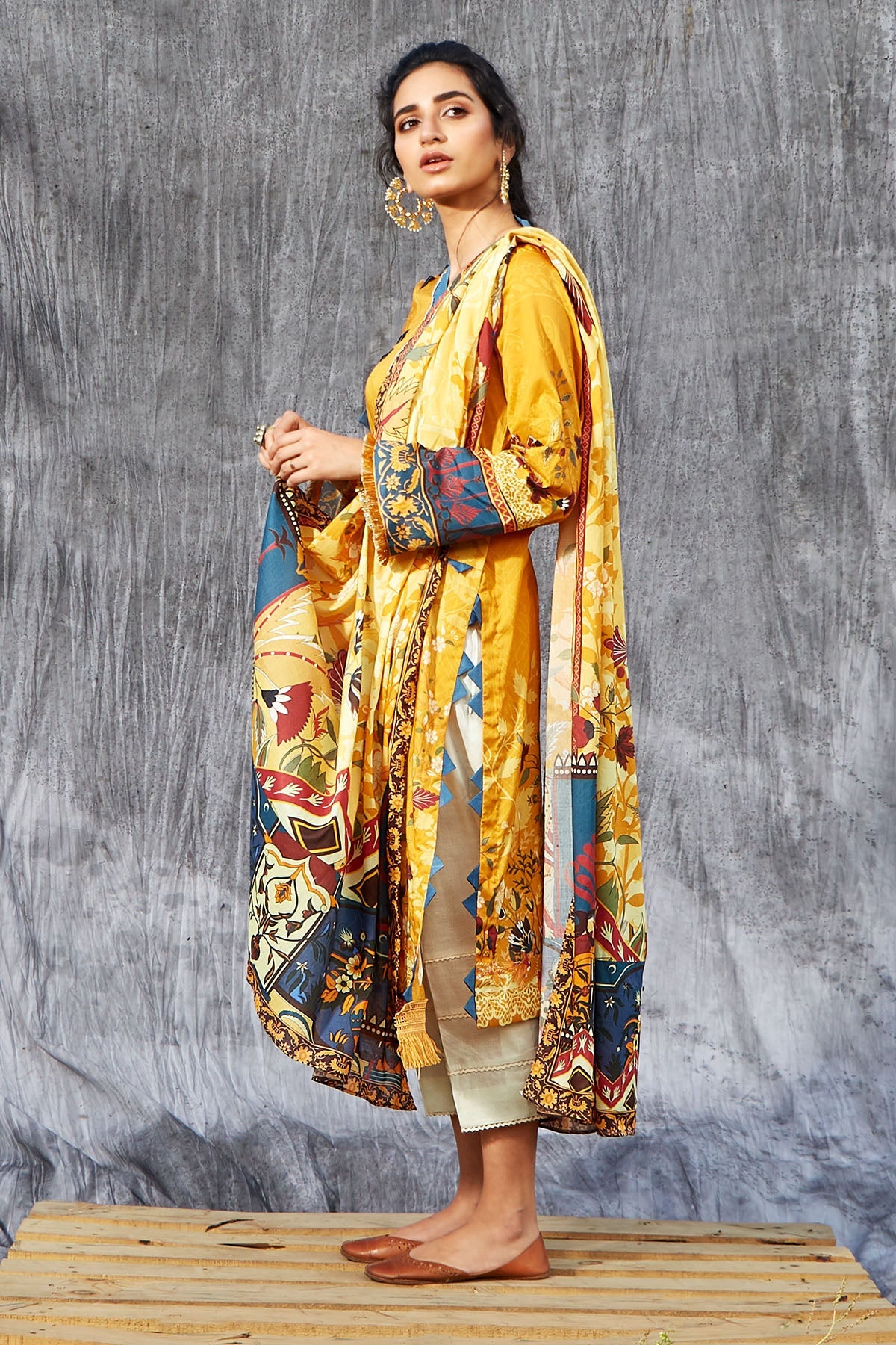 2885-PARADISE-SHINE DIGITAL PRINTED LAWN UNSTITCHED