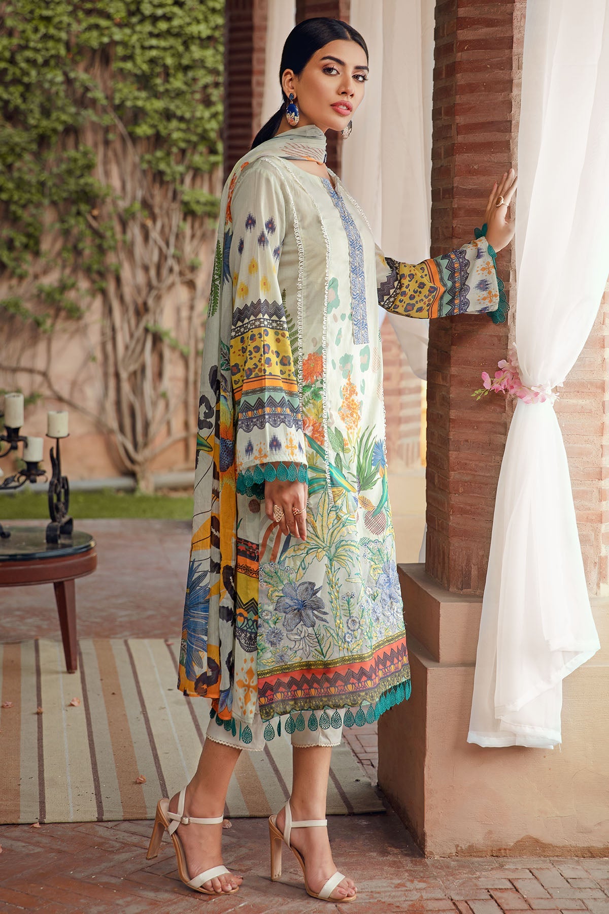 2901-LIME-MAHOUT DIGITAL PRINTED LAWN UNSTITCHED