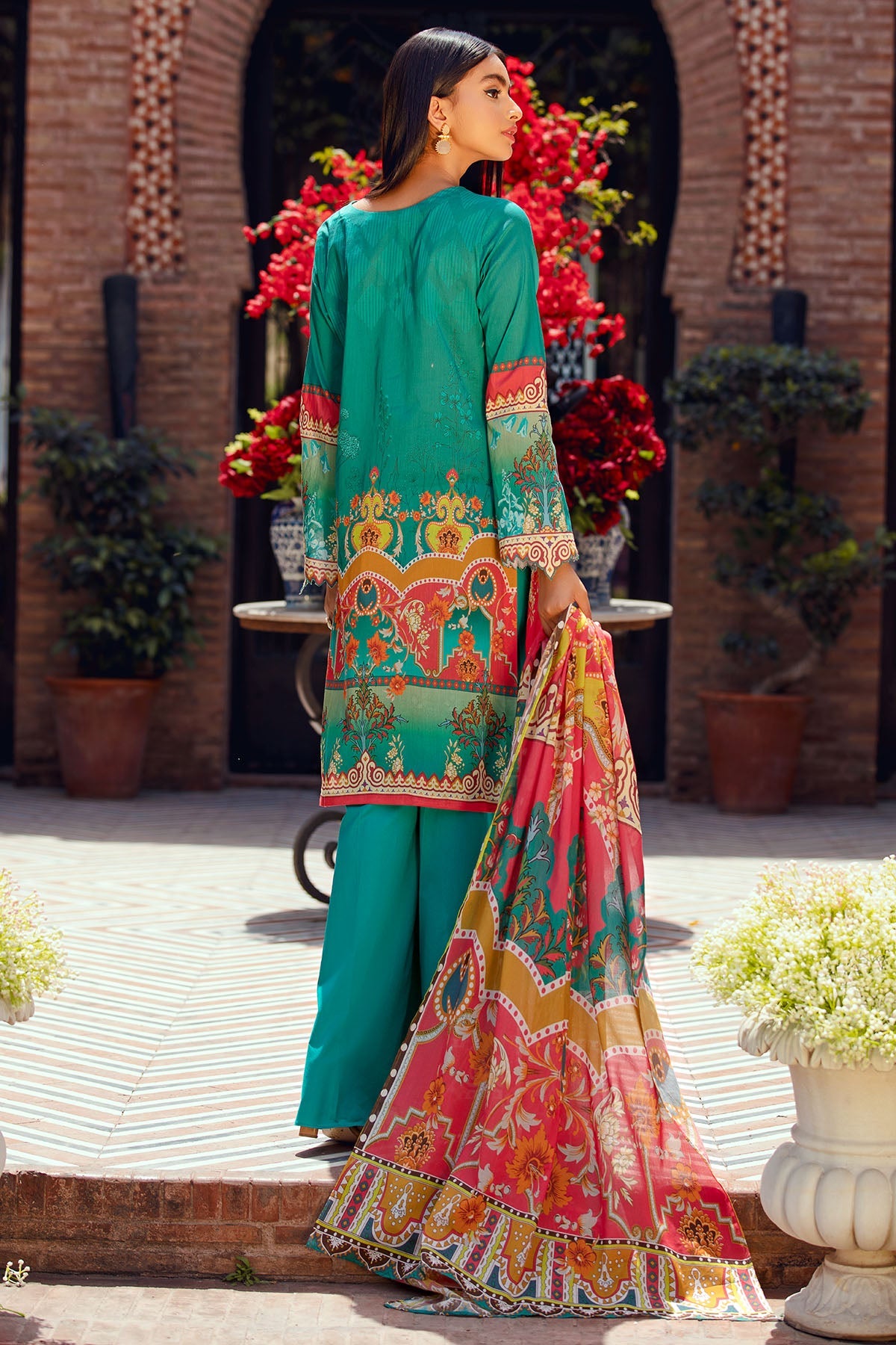 2907-GREEN-BLOOM DIGITAL PRINTED LAWN UNSTITCHED