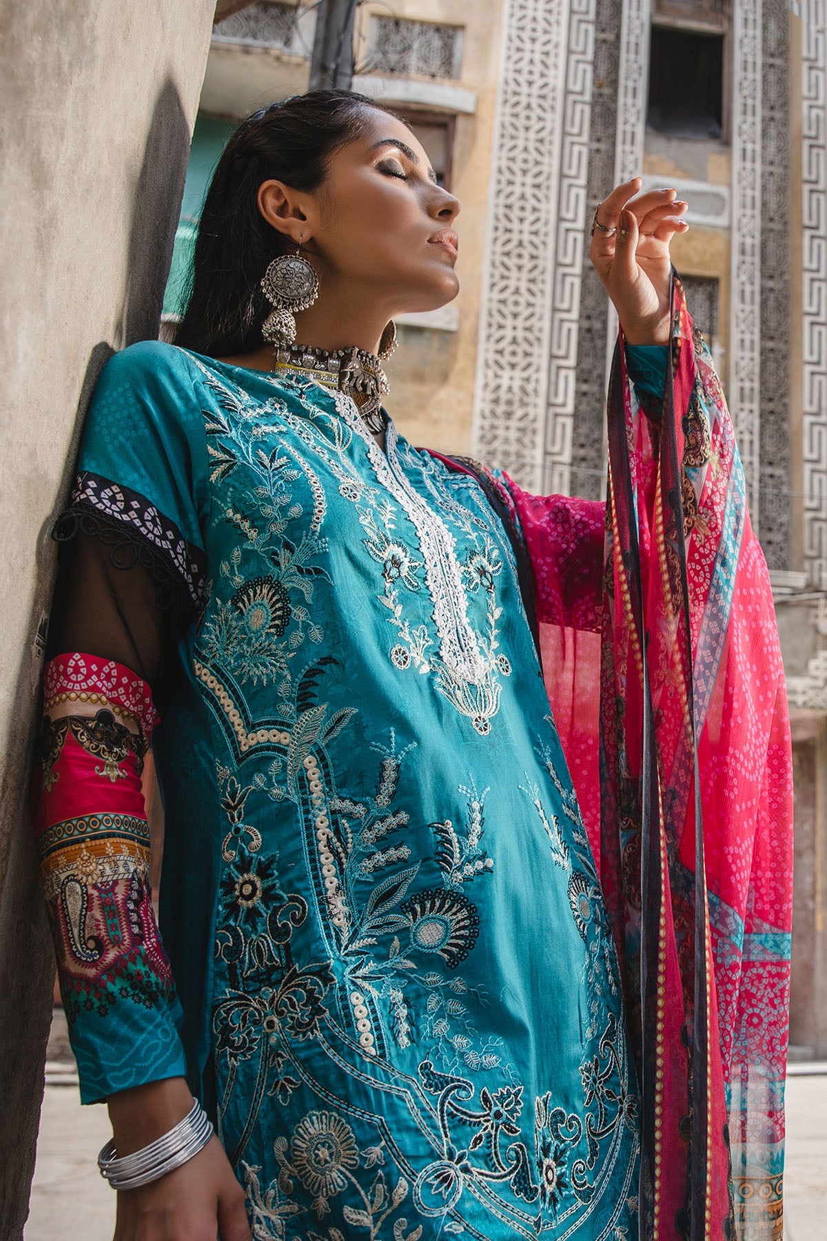 2939-BLUE-DEN DIGITAL PRINTED LAWN UNSTITCHED