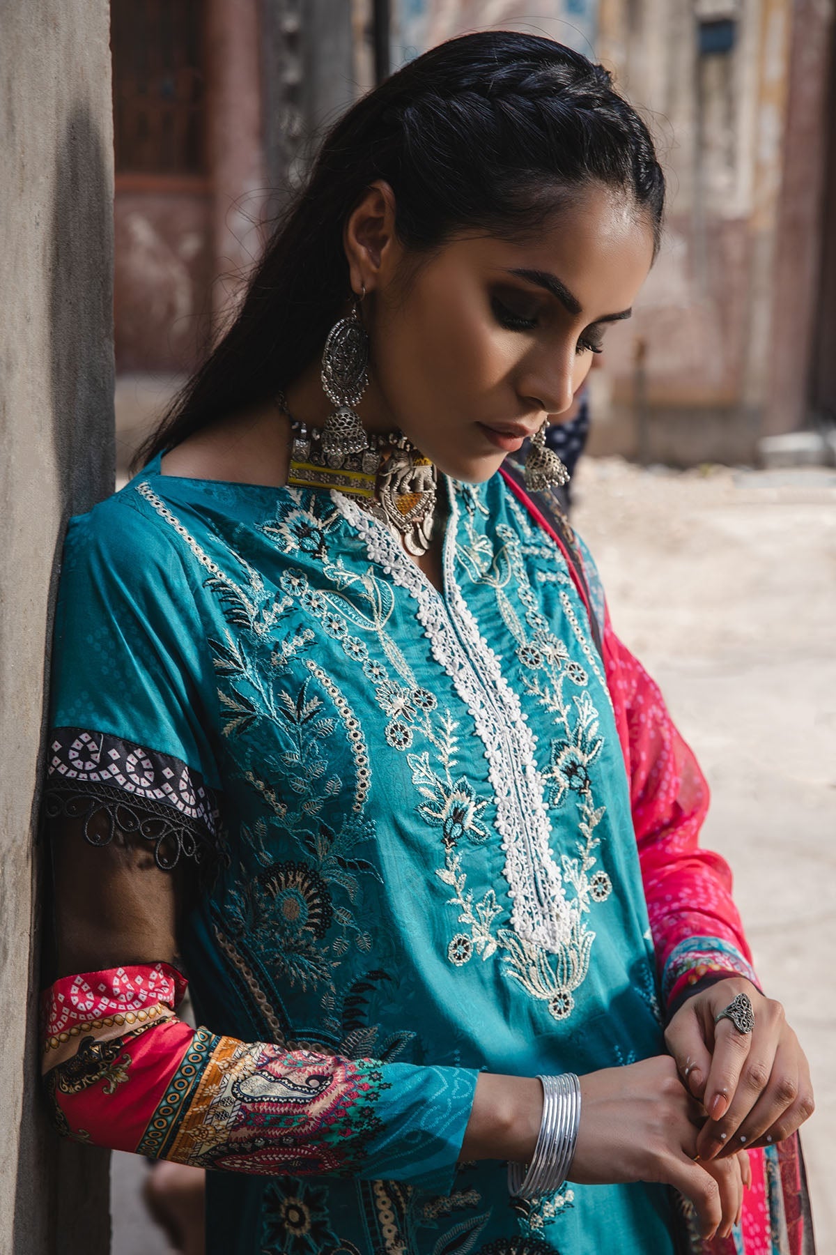2939-BLUE-DEN DIGITAL PRINTED LAWN UNSTITCHED