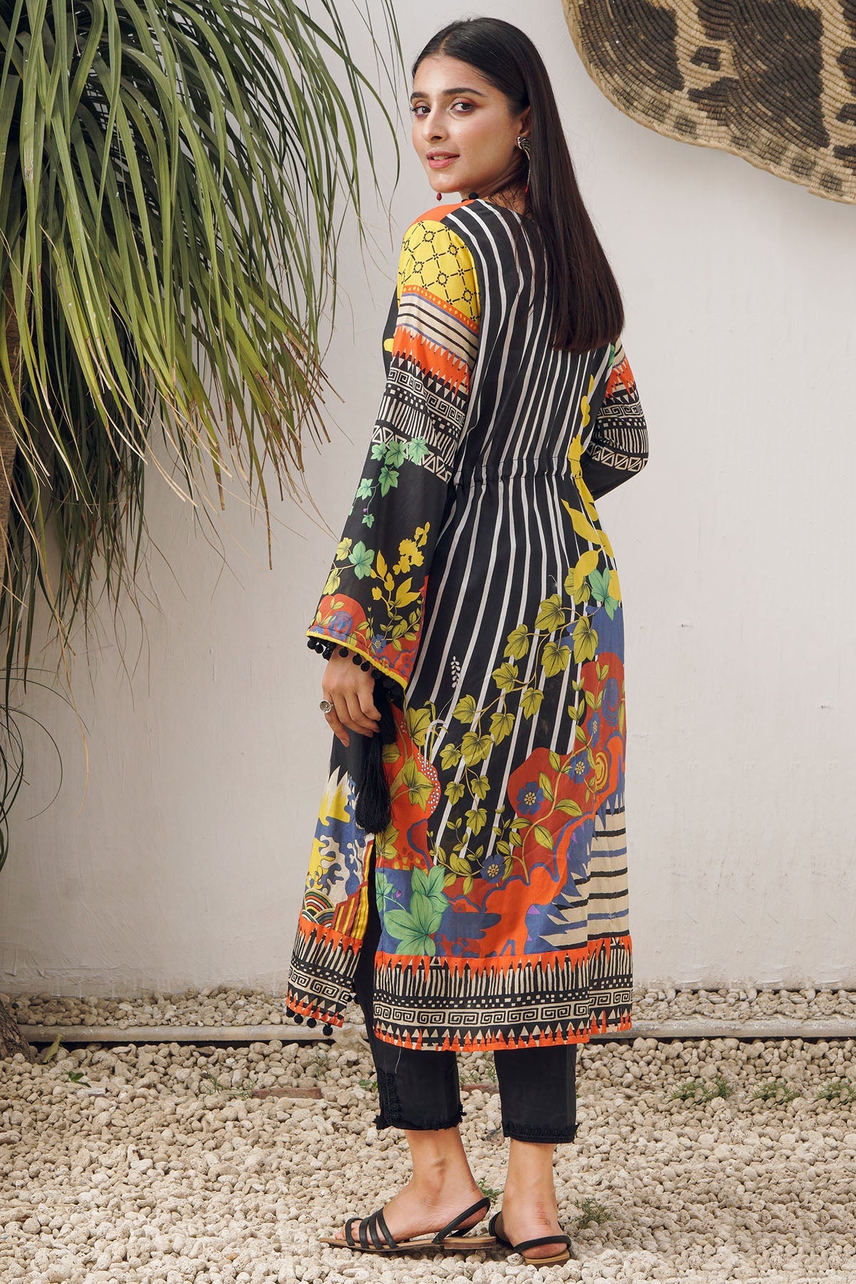 2963-BLACK-LIT DIGITAL PRINTED LAWN UNSTITCHED