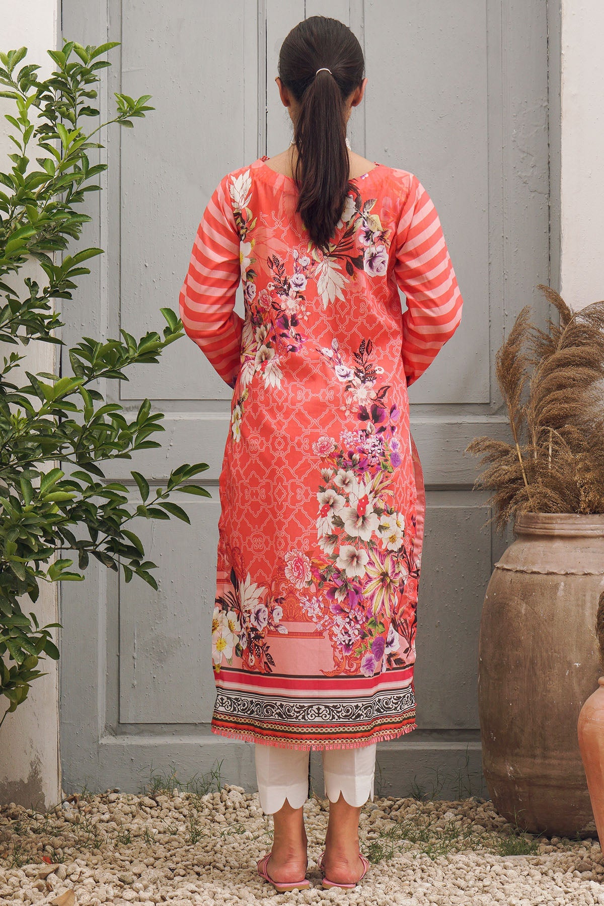 2970-BLOOMING-LILI DIGITAL PRINTED LAWN UNSTITCHED