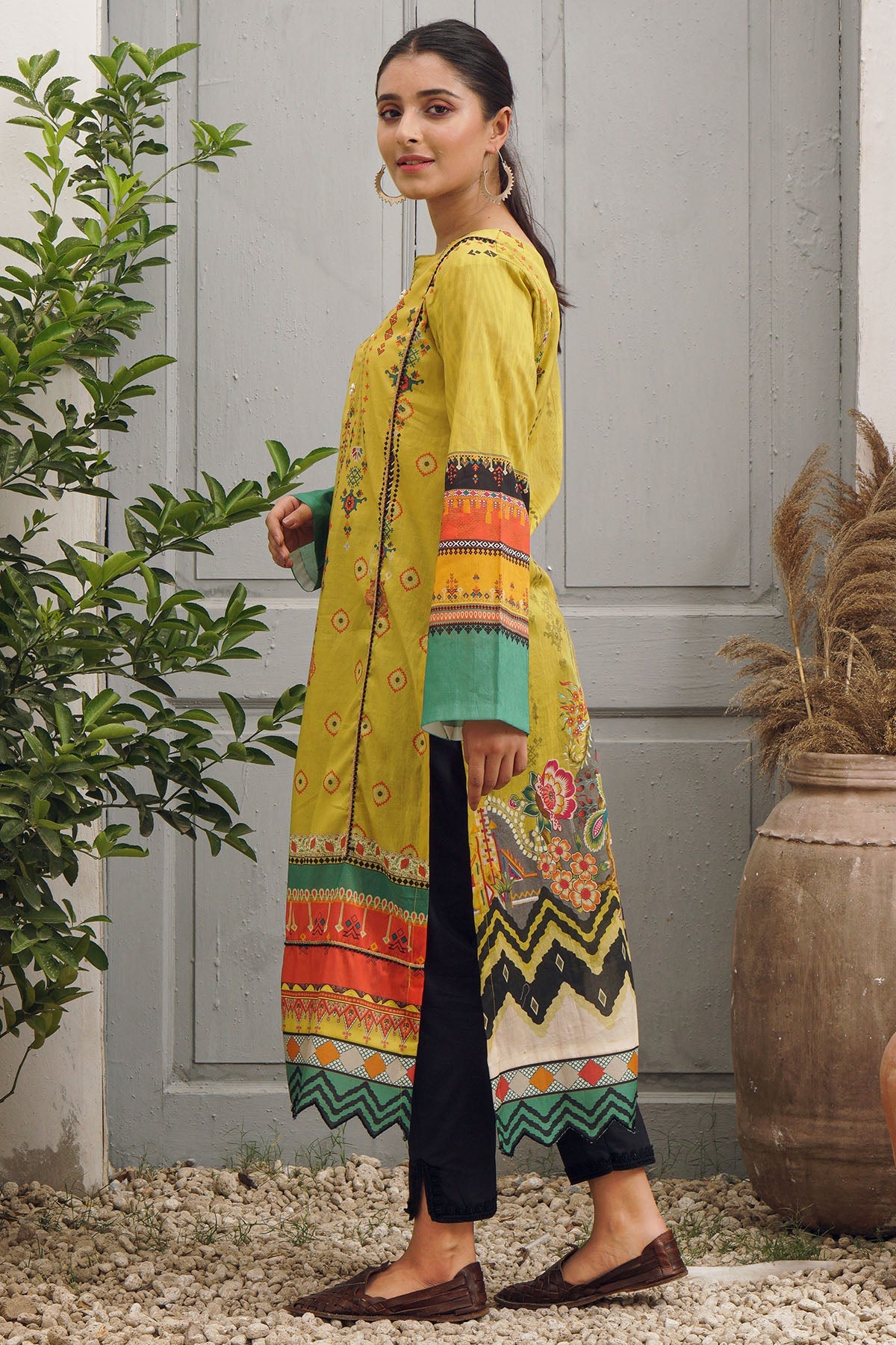 2975-CHILLI-MUSTARD DIGITAL PRINTED LAWN UNSTITCHED