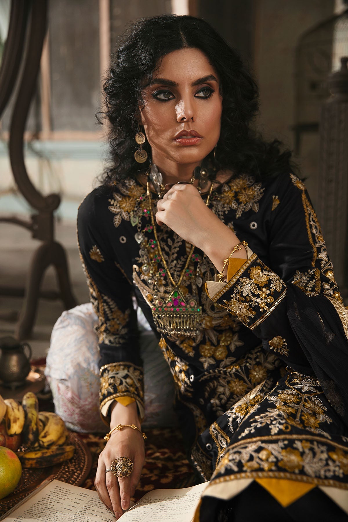 3028-MINHA- A EMBROIDERED COTTON SATIN UNSTITCHED