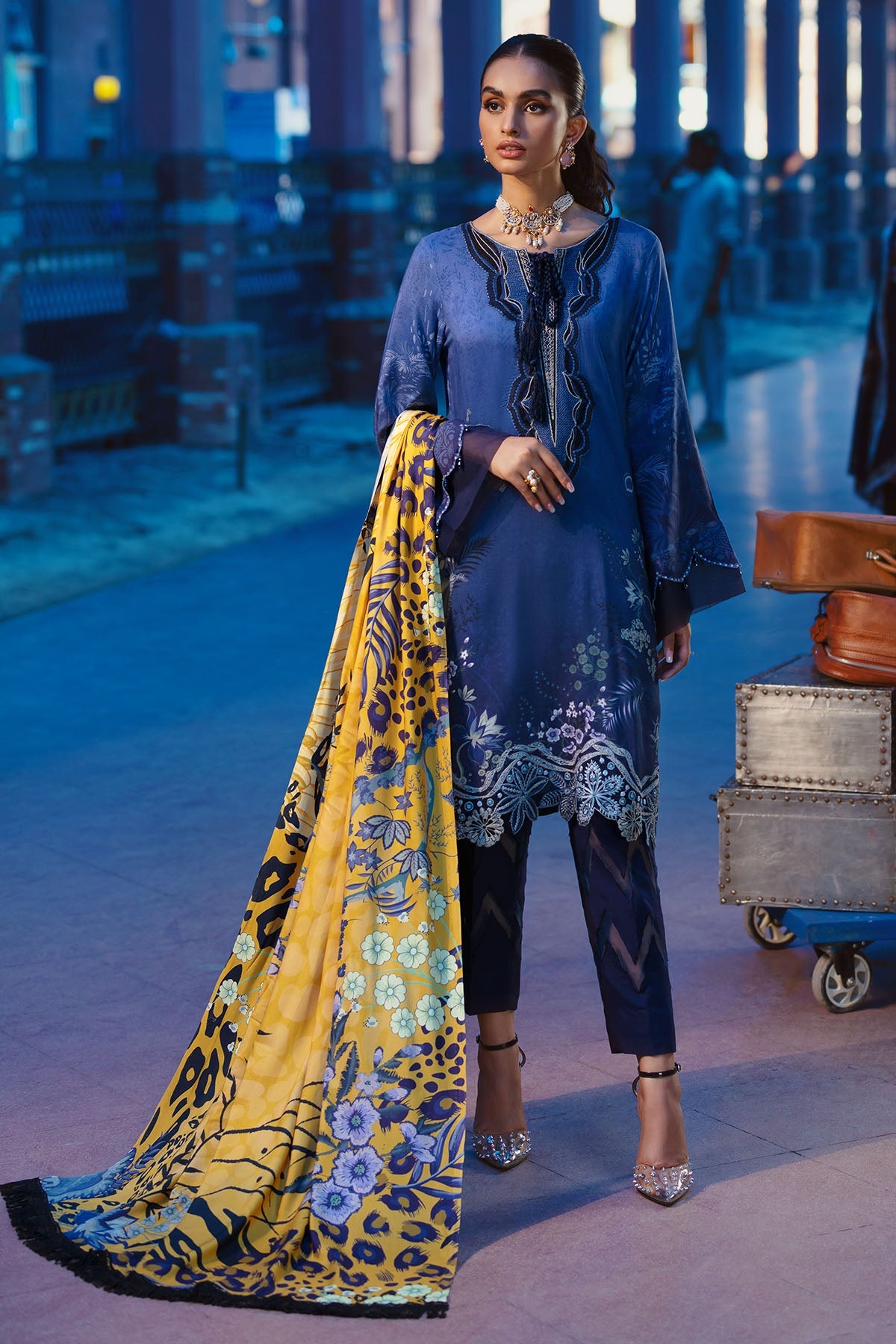 3068-DELORES DIGITAL PRINTED LINEN UNSTITCHED