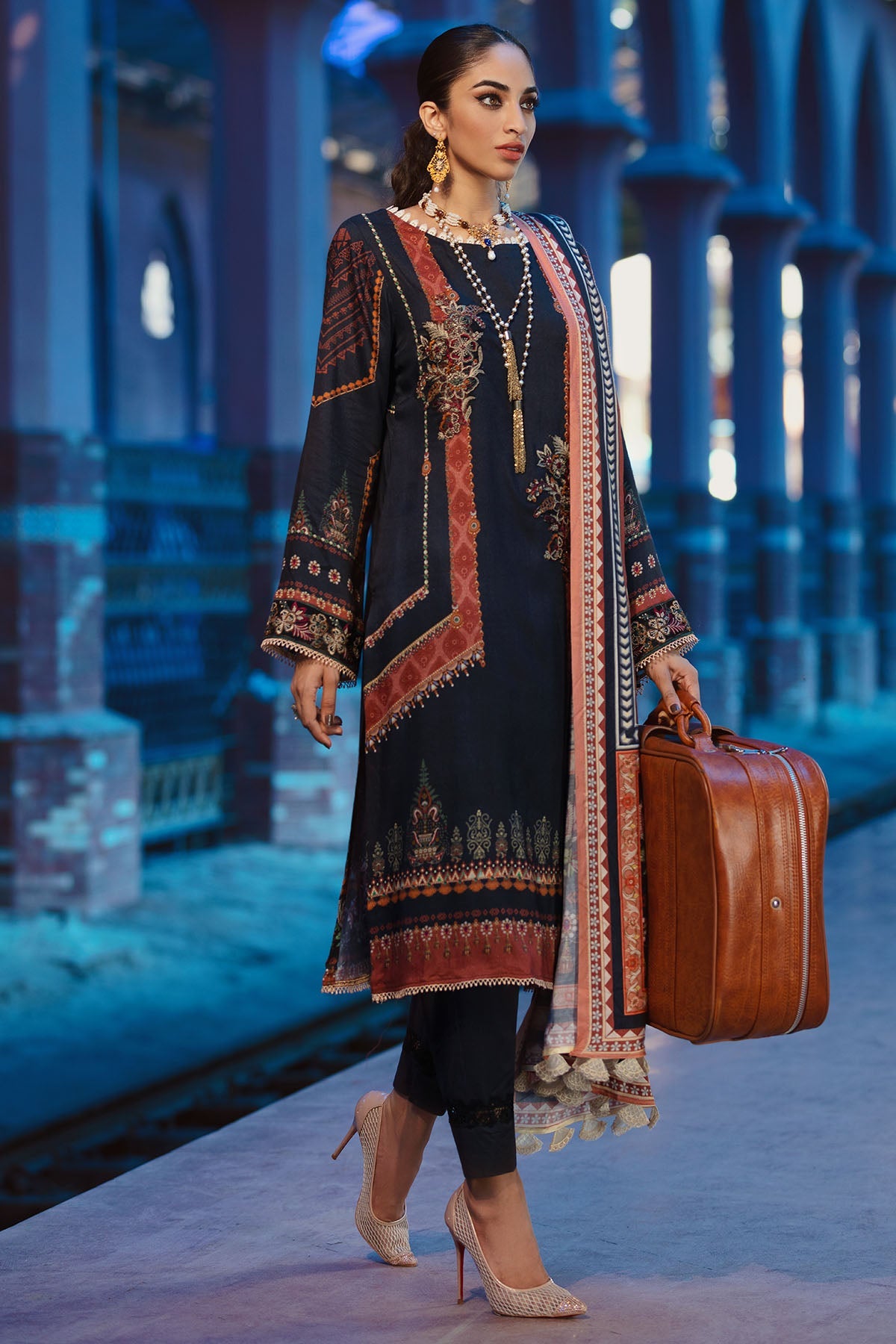 3071-RHAENIA DIGITAL PRINTED LINEN UNSTITCHED