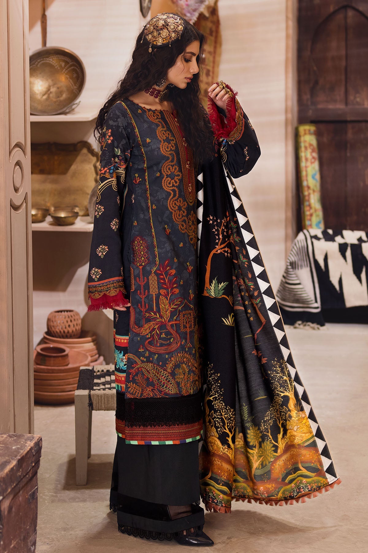 3099-NURAY DIGITAL PRINTED EMBROIDERED LINEN UNSTITCHED
