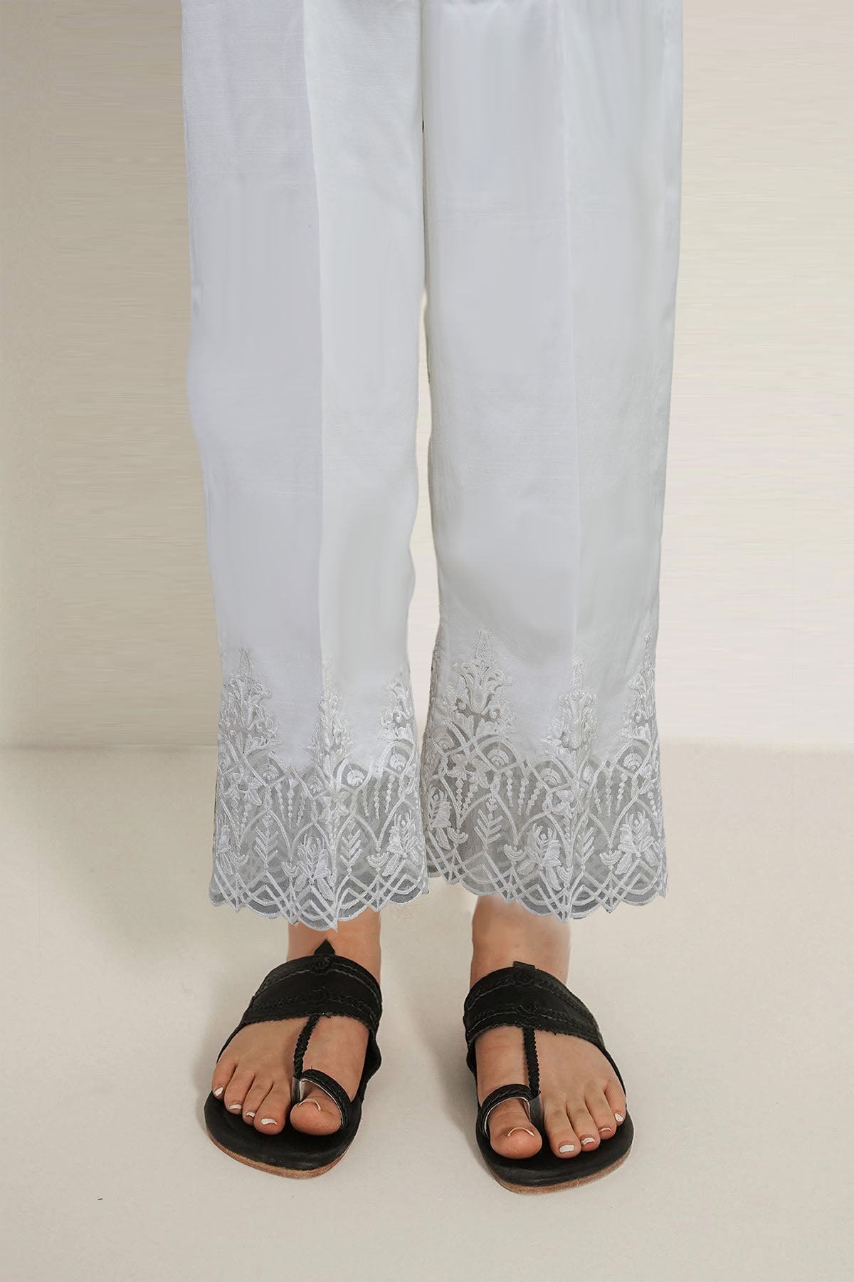 3155-FLORAL-WHILE EMBROIDERED SILK TROUSER STITCHED