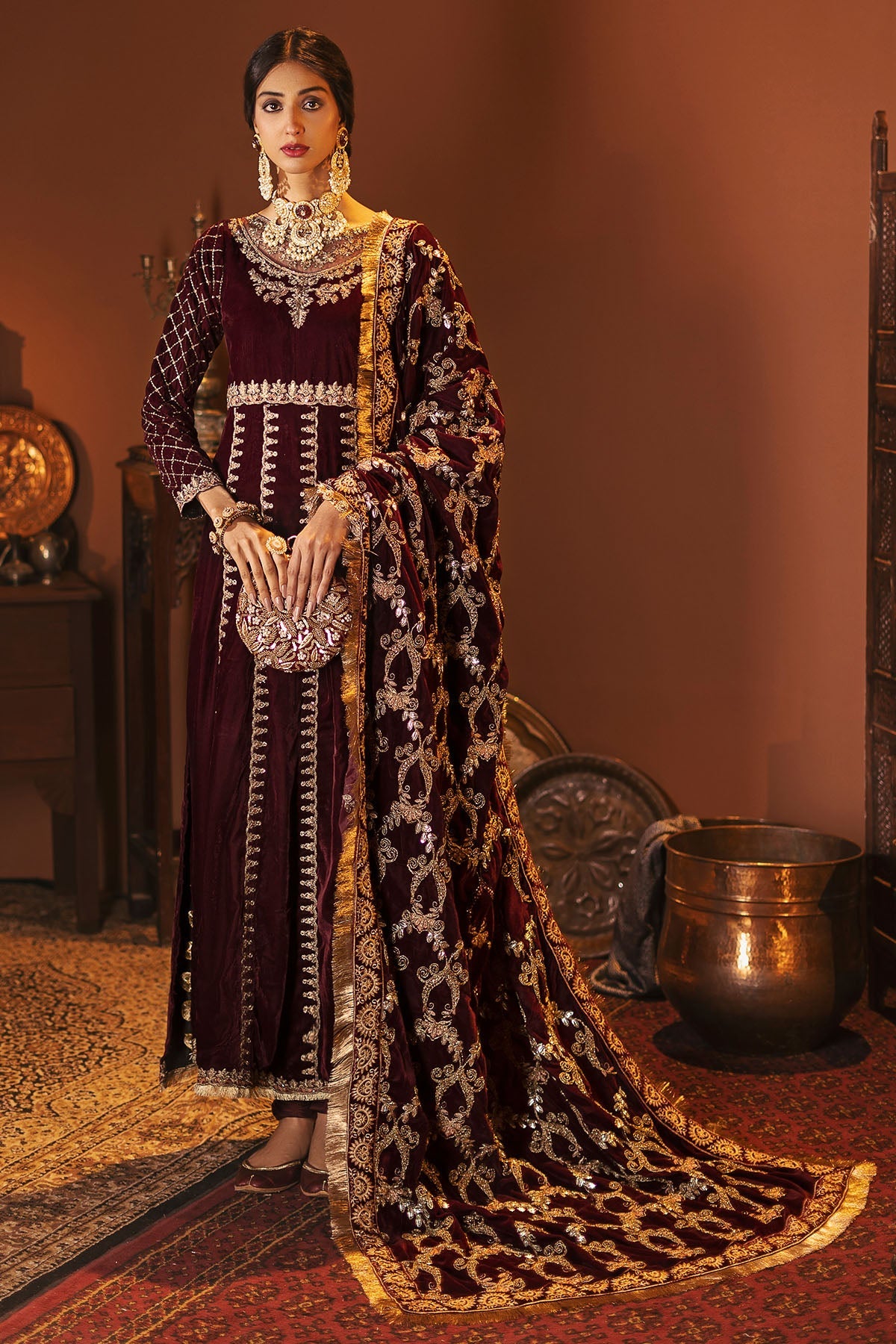 3167-JANAN EMBROIDERED VELVET UNSTITCHED