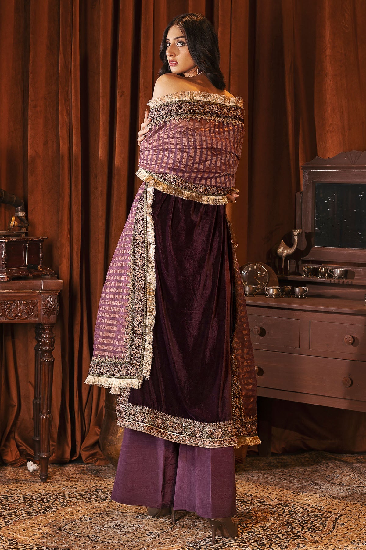 3171-ZOHRA EMBROIDERED VELVET UNSTITCHED