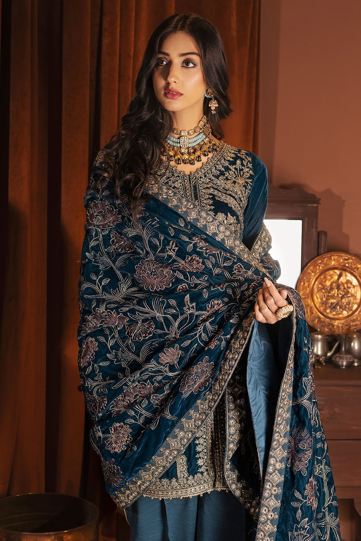 3173-ANARKALI EMBROIDERED VELVET UNSTITCHED
