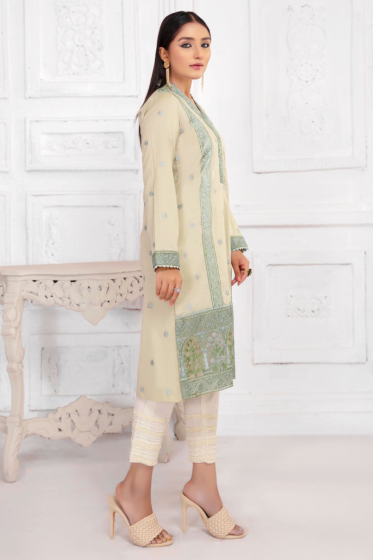 3180-ALADA EMBROIDERED LAWN STITCHED