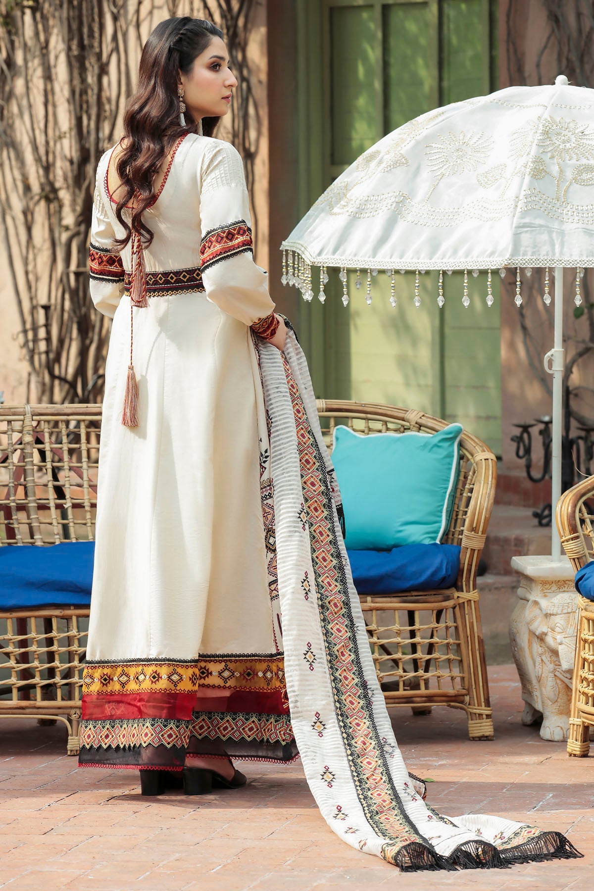 3196-GEOMETRIC-GORDEN EMBROIDERED LAWN UNSTITCHED