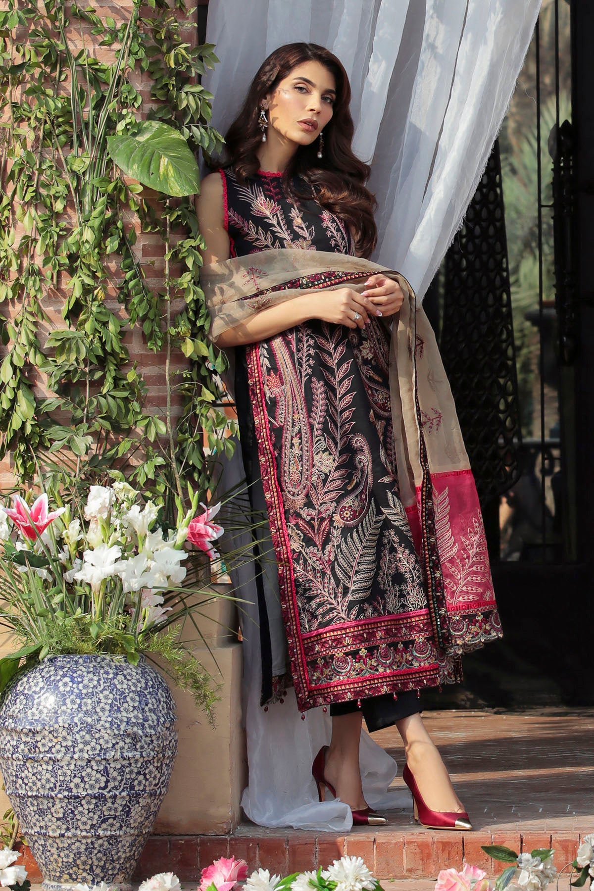 3201-GARDAN OFF-WONDER EMBROIDERED LAWN UNSTITCHED