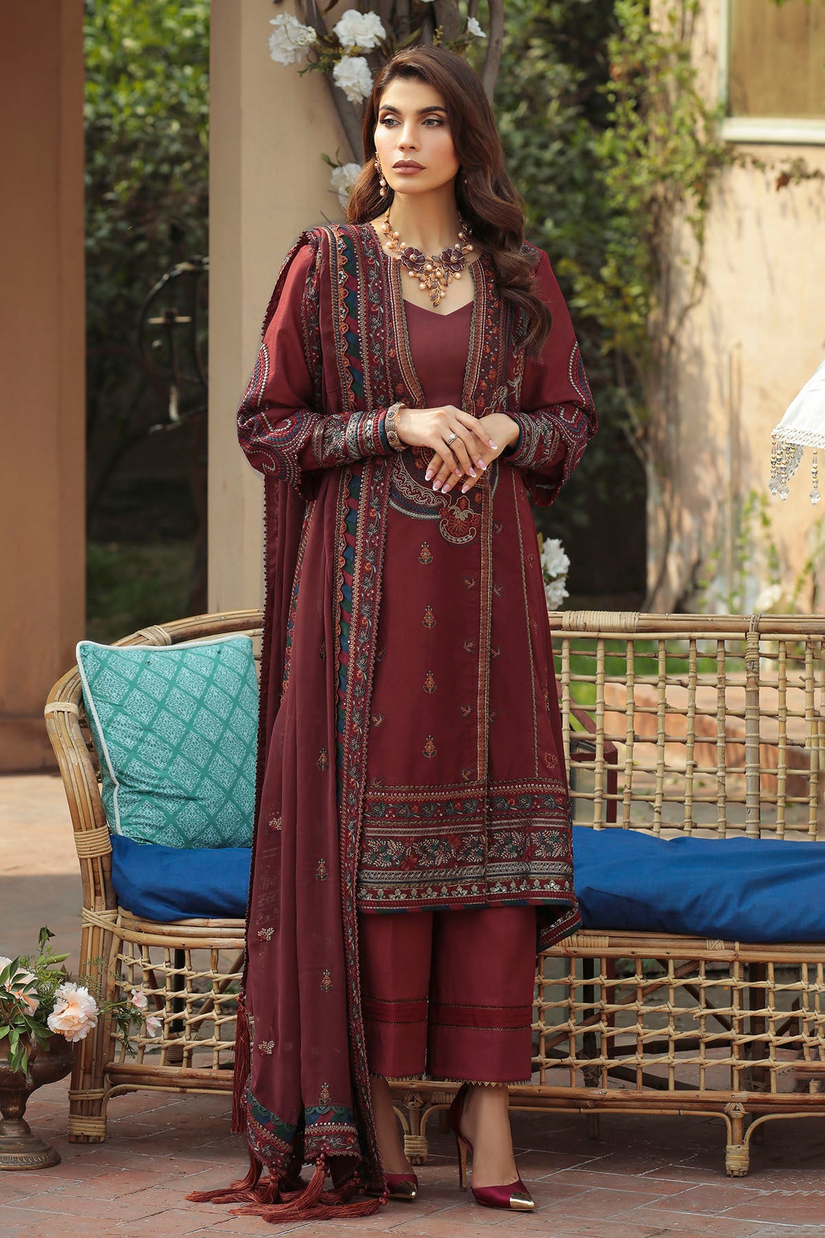 3204-DAHLIA EMBROIDERED LAWN UNSTITCHED