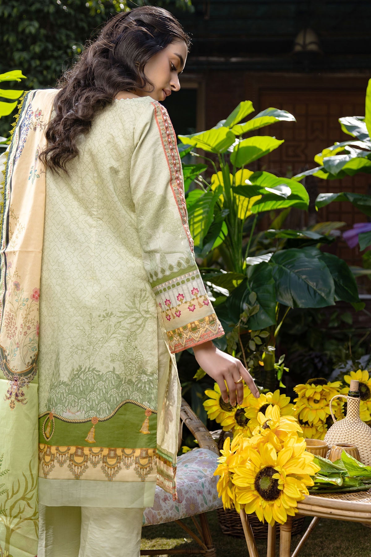 3229-EGRET DIGITAL PRINTED LAWN UNSTITCHED