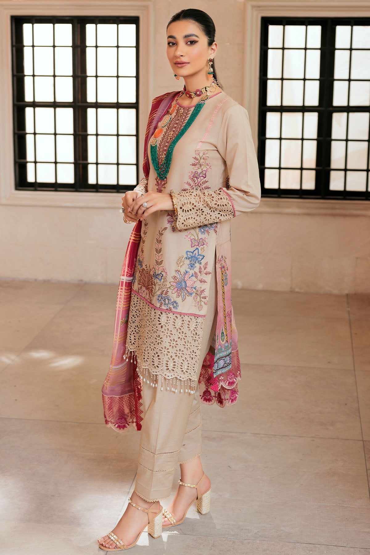 3284-ZOE EMBROIDERED LAWN UNSTITCHED