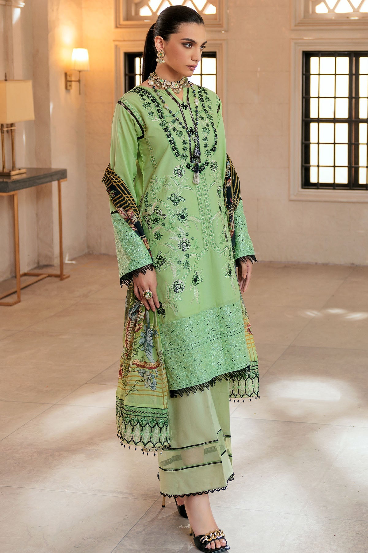 3286-ELIZA EMBROIDERED LAWN UNSTITCHED