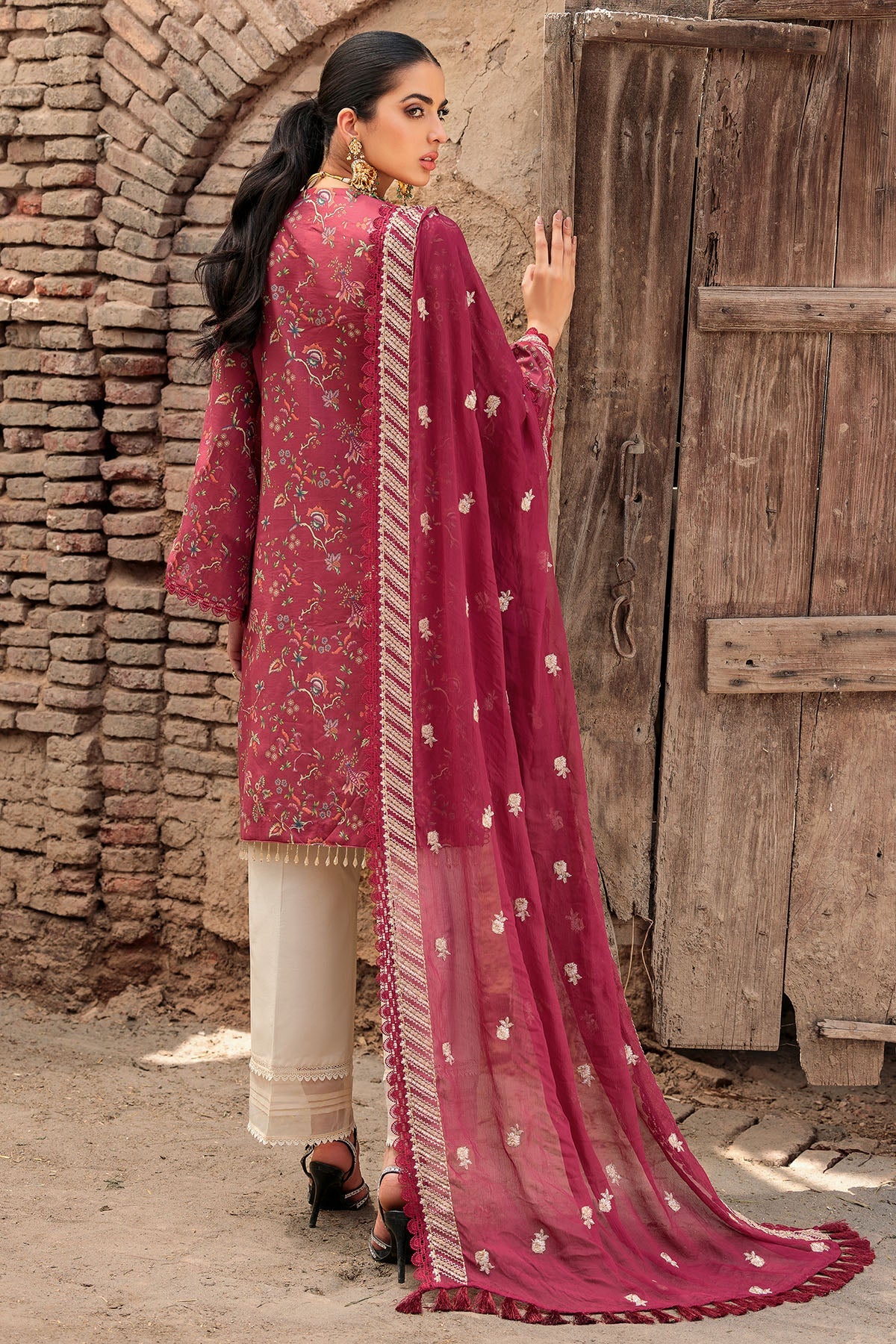 3303-NEZIHA DIGITAL PRINTED LAWN UNSTITCHED