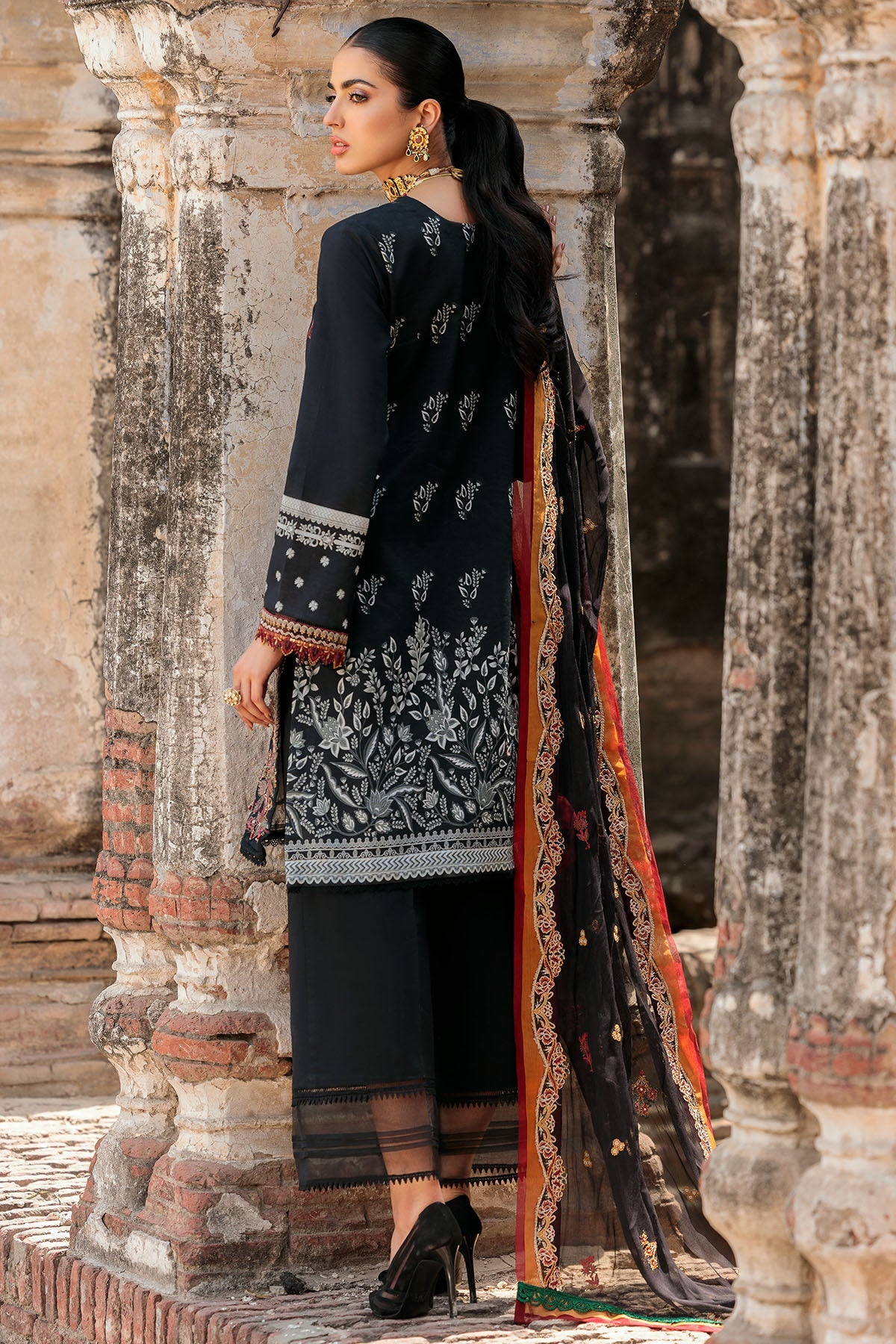 3307-MAHROSH DIGITAL PRINTED LAWN UNSTITCHED