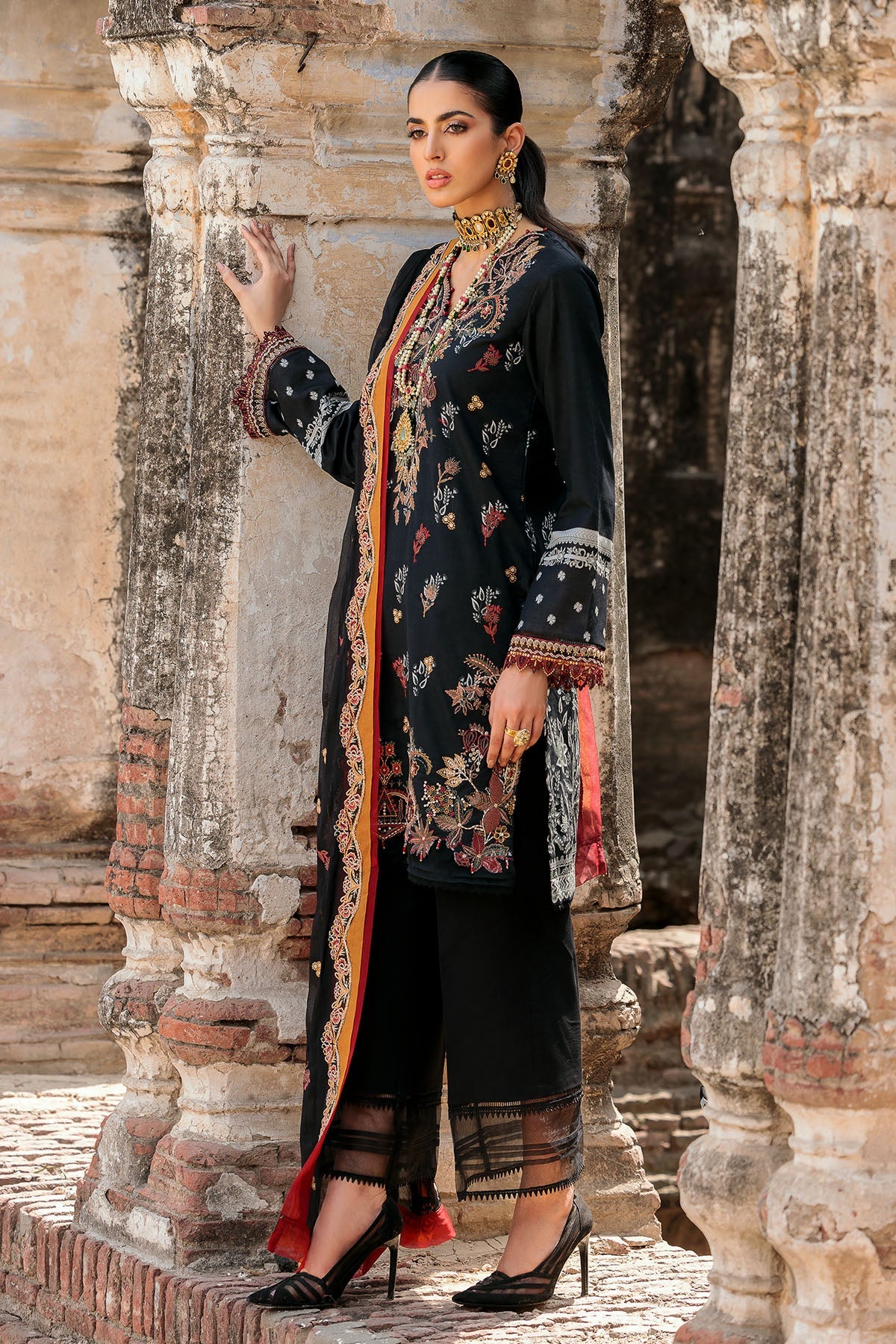 3307-MAHROSH DIGITAL PRINTED LAWN UNSTITCHED