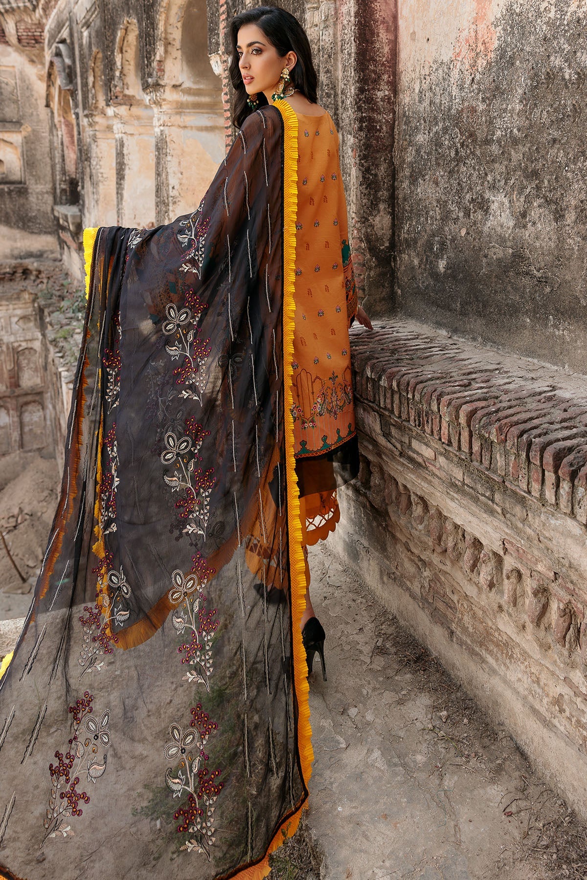 3310-MEDEA DIGITAL PRINTED LAWN UNSTITCHED