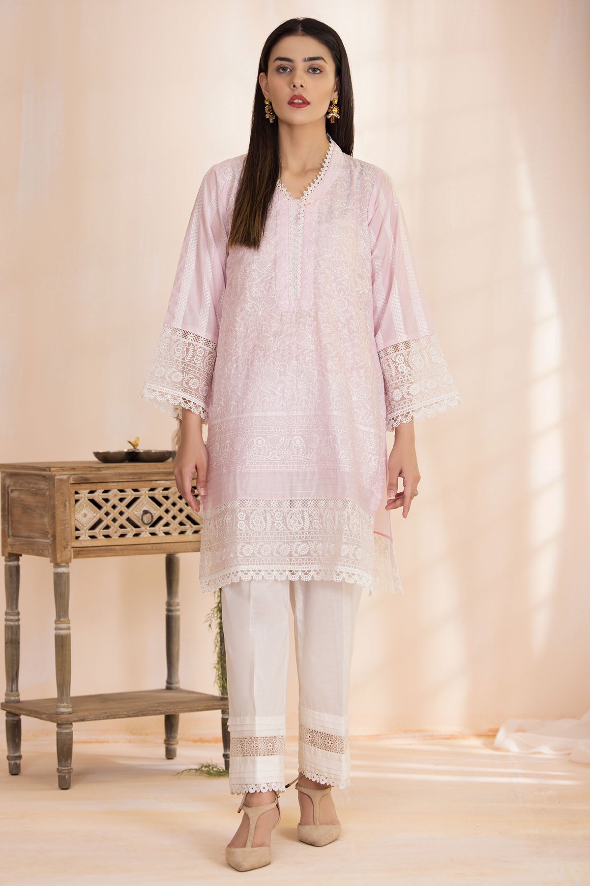 3402-BLISSFUL EMBROIDERED SCHIFFLI LAWN STITCHED