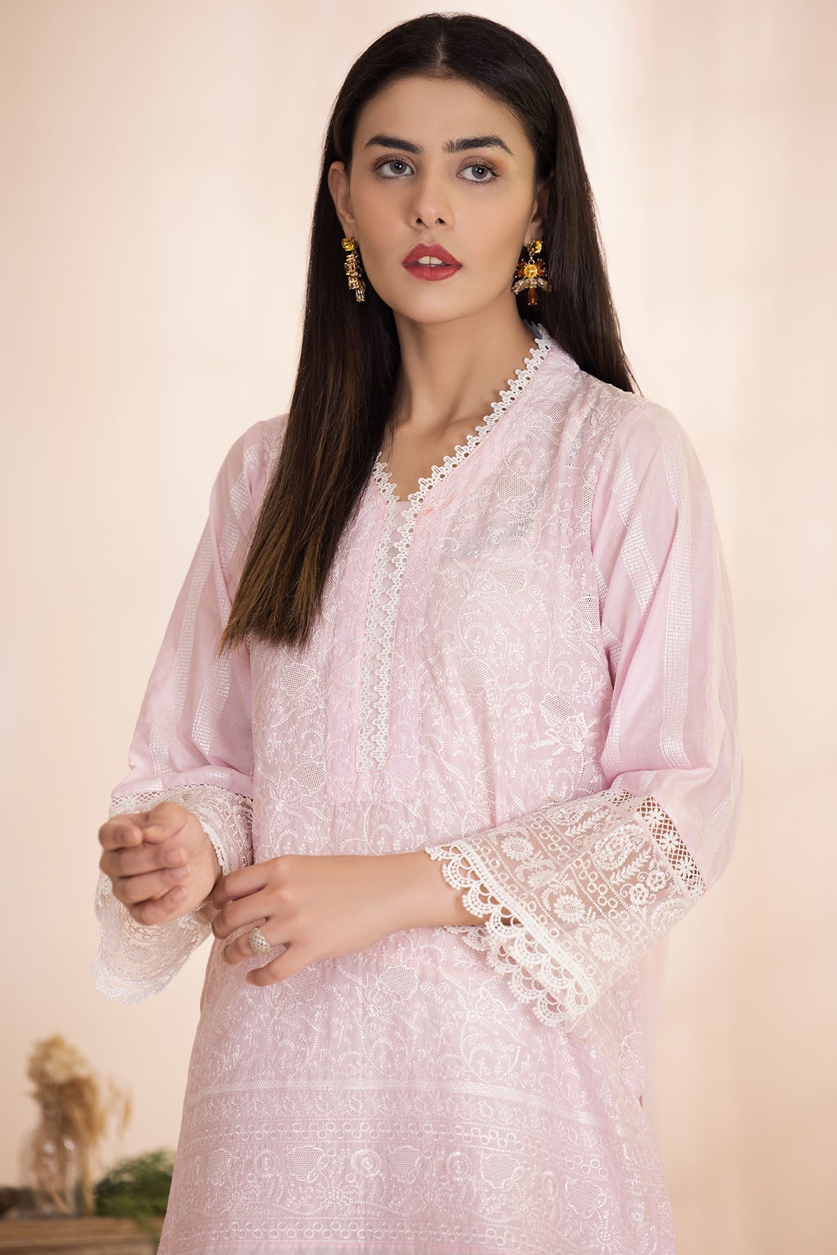 3402-BLISSFUL EMBROIDERED SCHIFFLI LAWN STITCHED