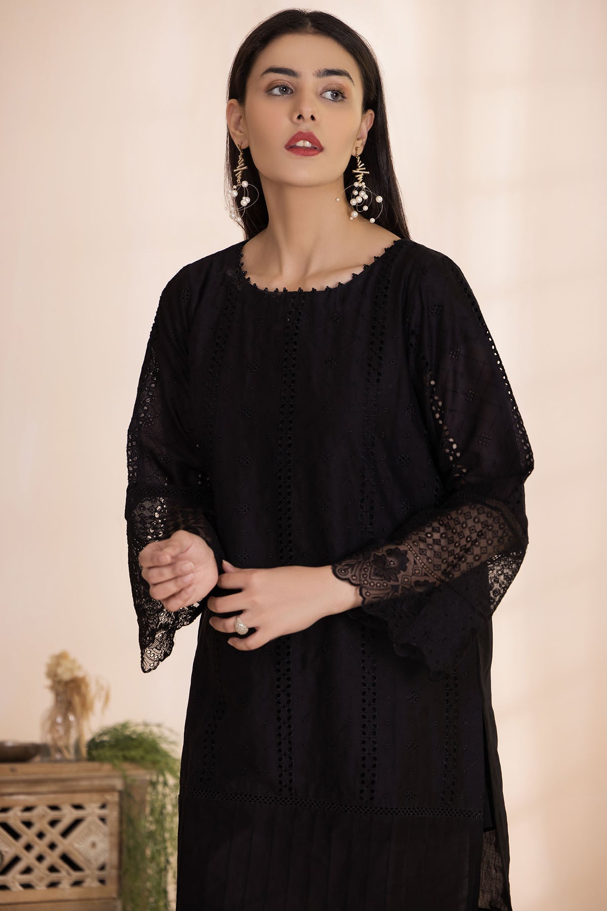 3406-JOON EMBROIDERED SCHIFFLI LAWN STITCHED