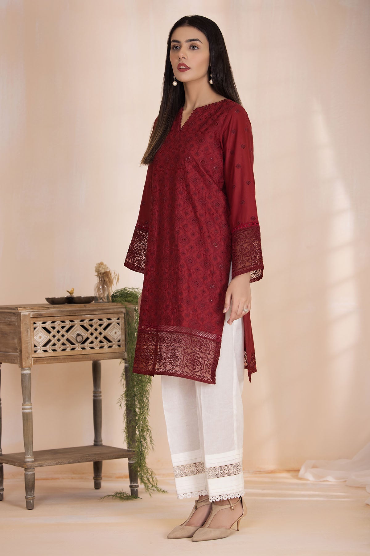 3447-MAHRANI EMBROIDERED SCHIFFLI LAWN STITCHED