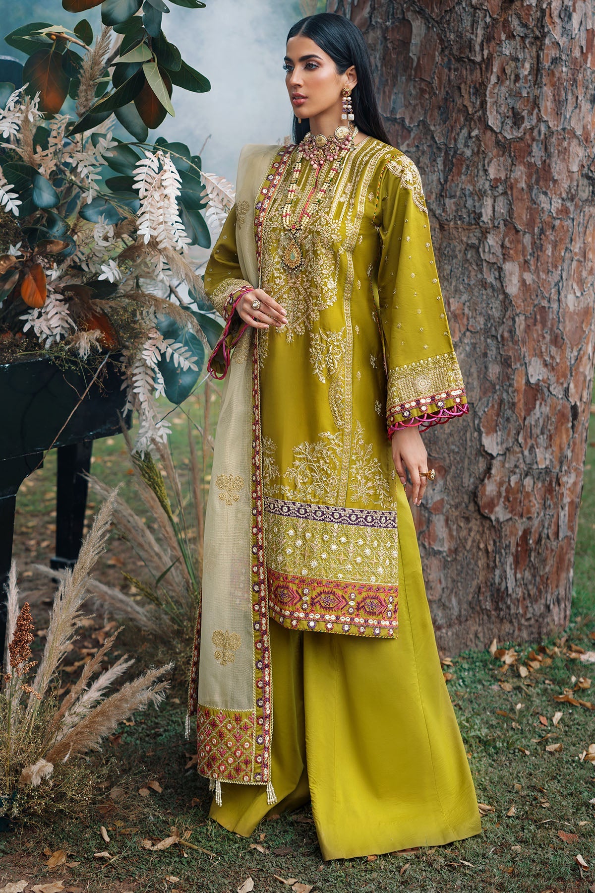 3481-HIRAYA EMBROIDERED COTTON SATIN STITCHED