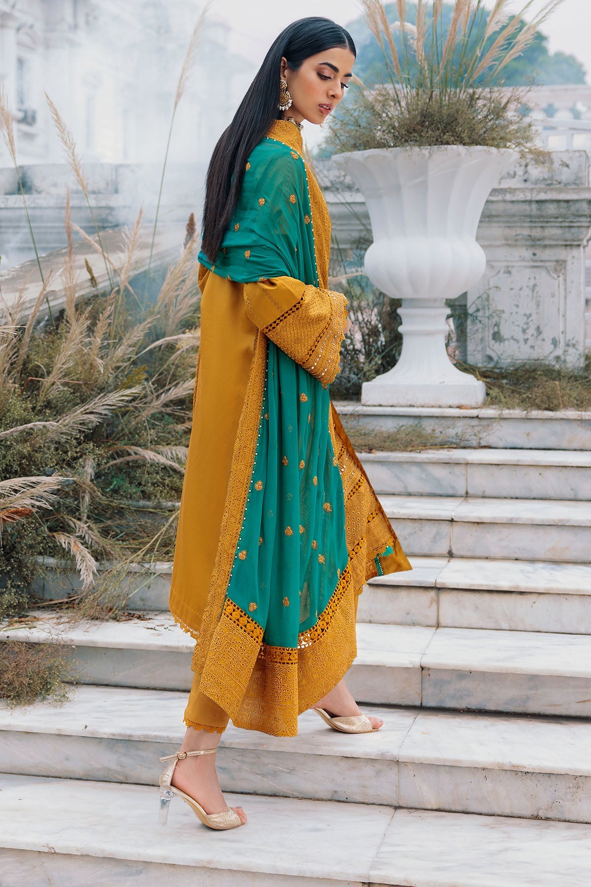 3483-DIWA EMBROIDERED COTTON SATIN STITCHED