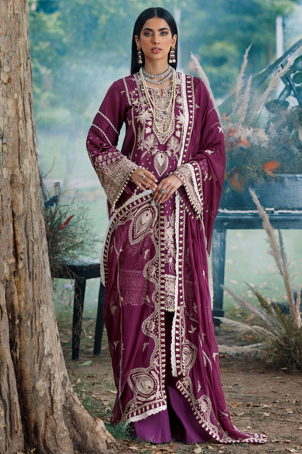 3488-CALDER EMBROIDERED COTTON SATIN UNSTITCHED