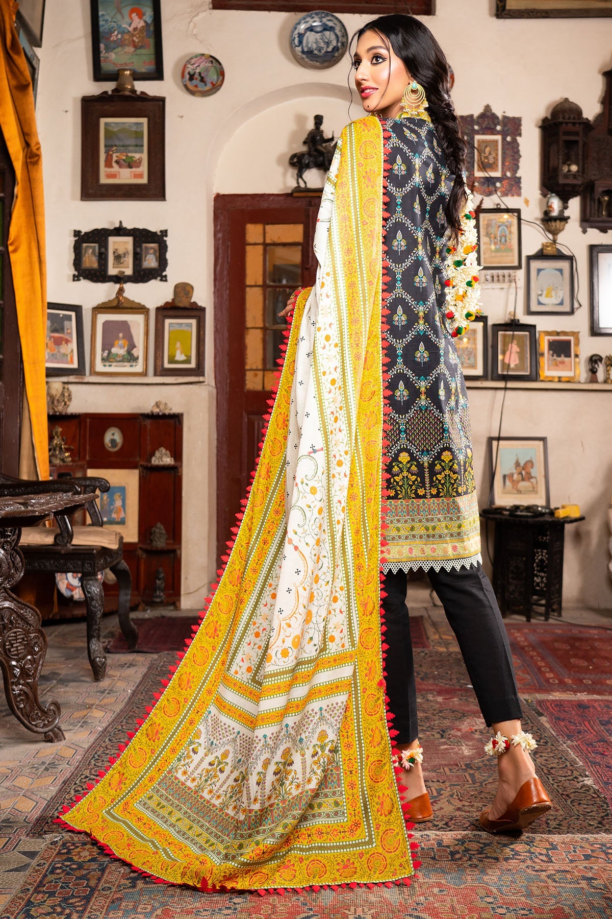 3492-PRINT-A EMBROIDERED KHADDAR UNSTITCHED