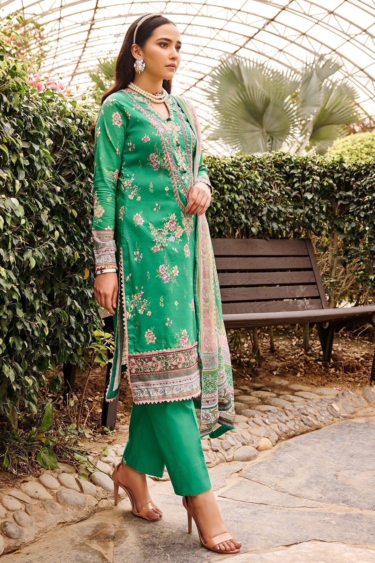 3527-AUBERGINE DIGITAL PRINTED LAWN UNSTITCHED