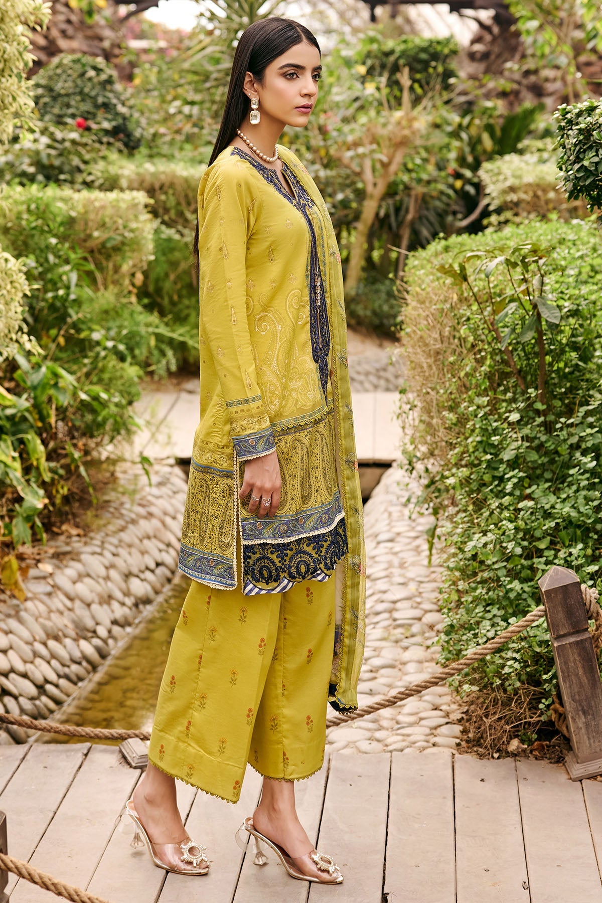 3532-CERULEAN DIGITAL PRINTED LAWN UNSTITCHED