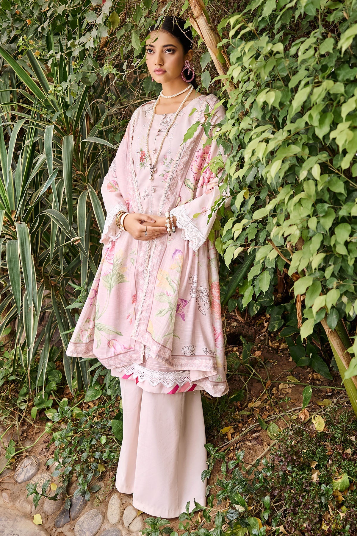 3535-EGGSHELL DIGITAL PRINTED LAWN UNSTITCHED