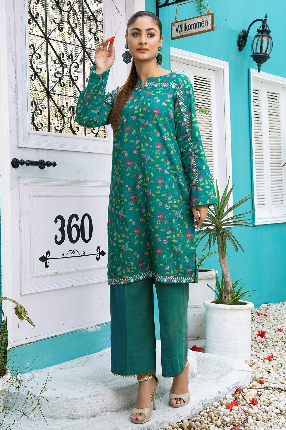 3583-TOONA DIGITAL PRINTED KHADDAR UNSTITCHED