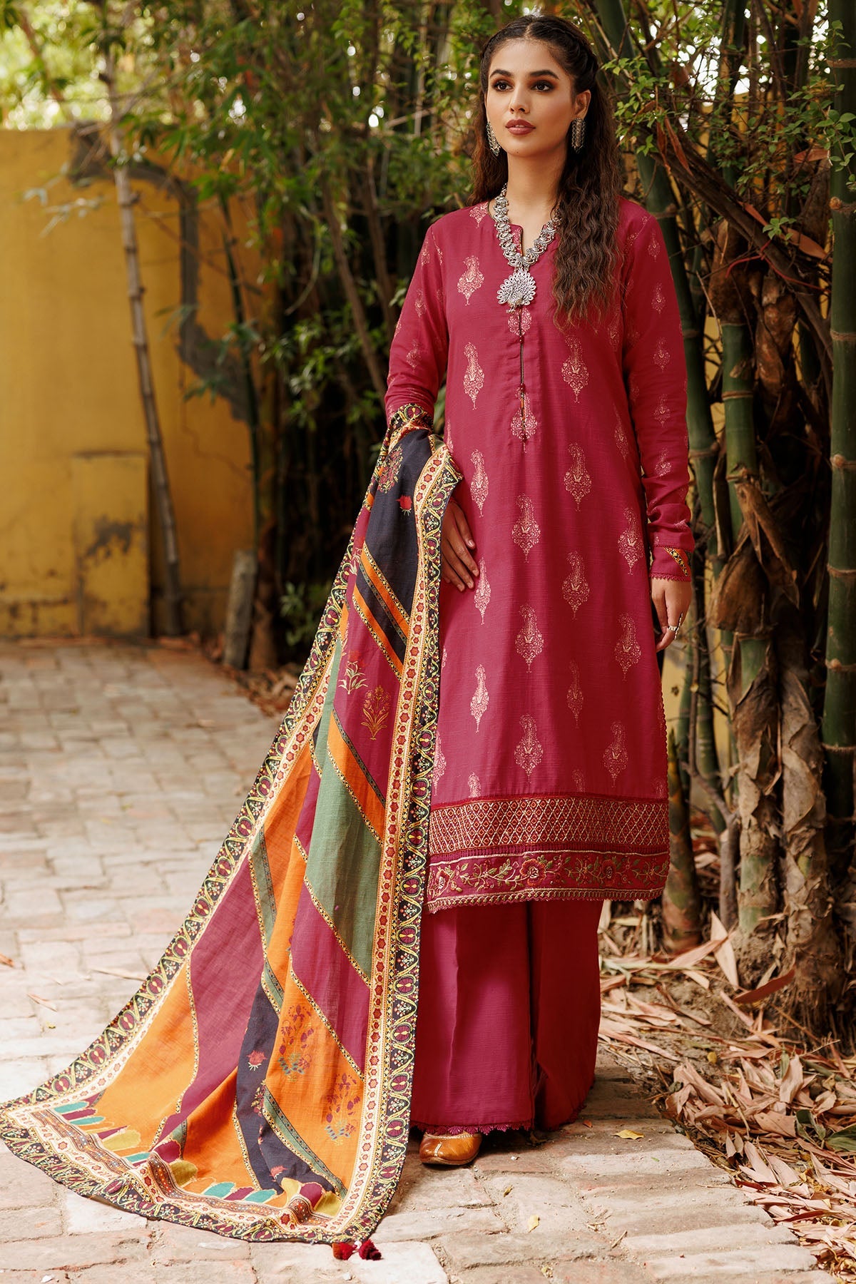 3611-SUSAN DIGITAL PRINTED KHADDAR STITCHED