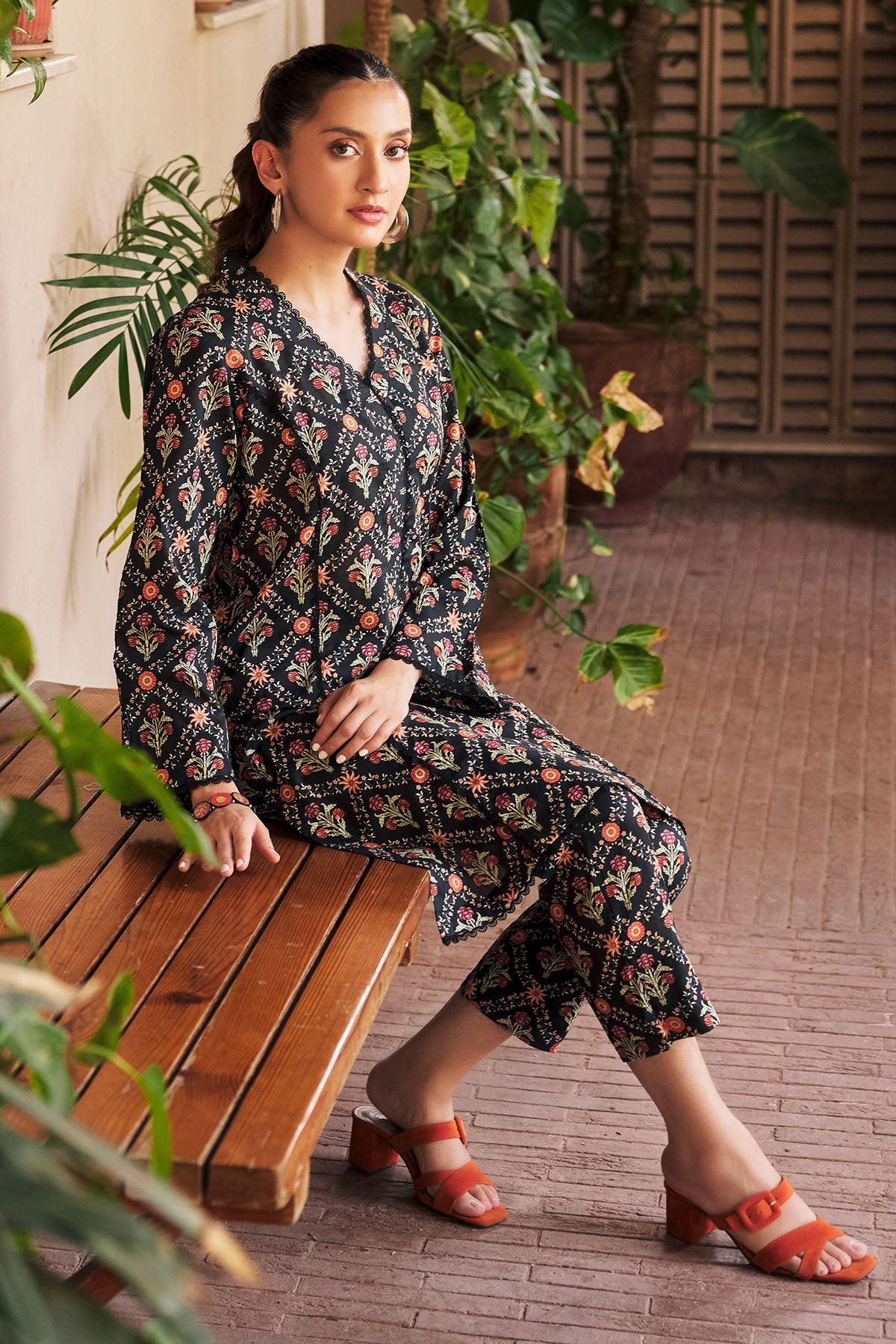 3624-PRINT-A DIGITAL PRINTED LAWN STITCHED