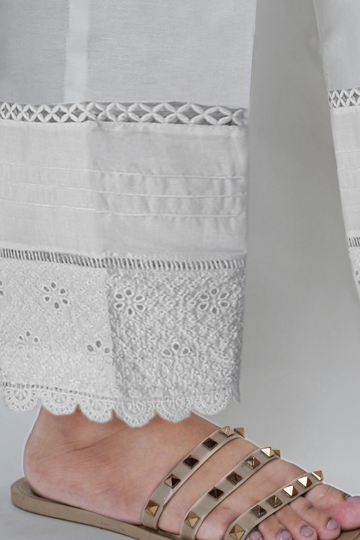 3674-WHITE EMBROIDERED TROUSER STITCHED