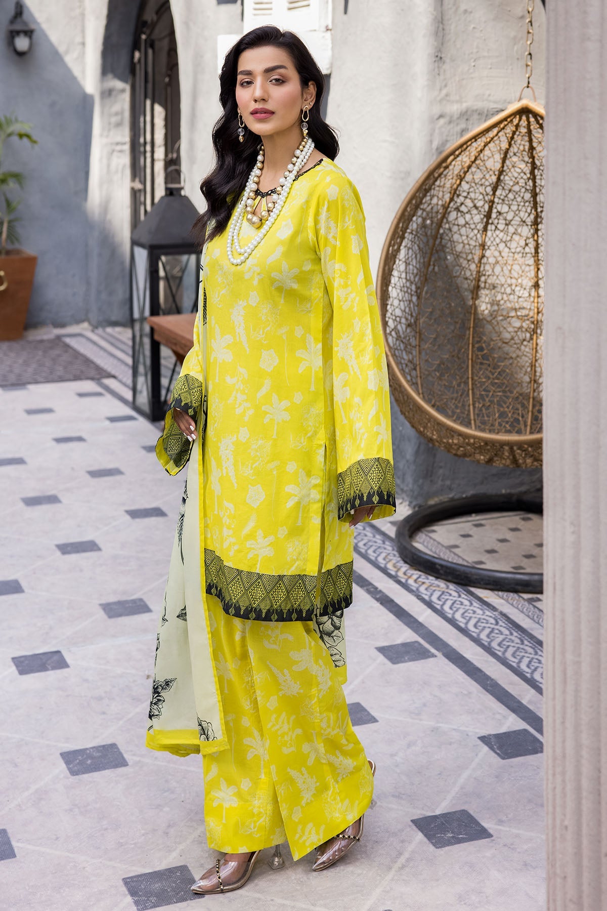 3704-ROSE DIGITAL PRINTED LAWN UNSTITCHED