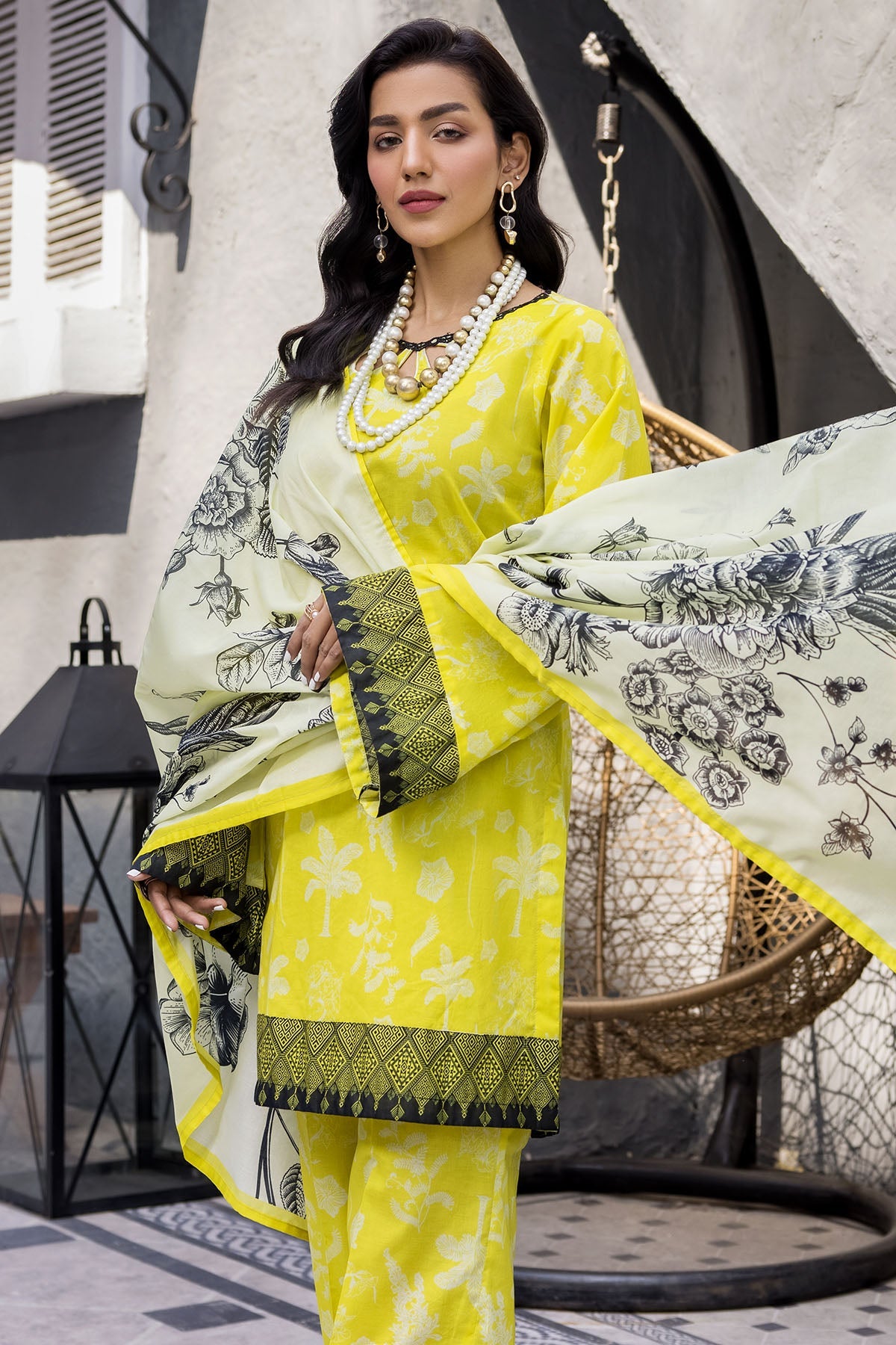 3704-ROSE DIGITAL PRINTED LAWN UNSTITCHED