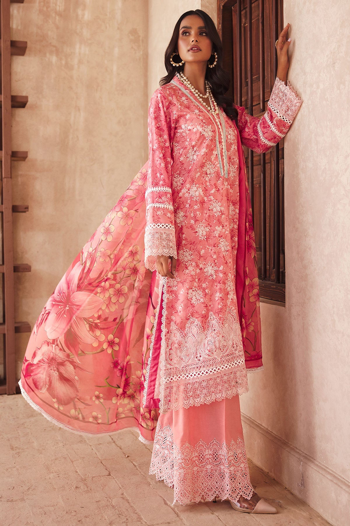 3735-MAYA DIGITAL PRINTED LAWN STITCHED