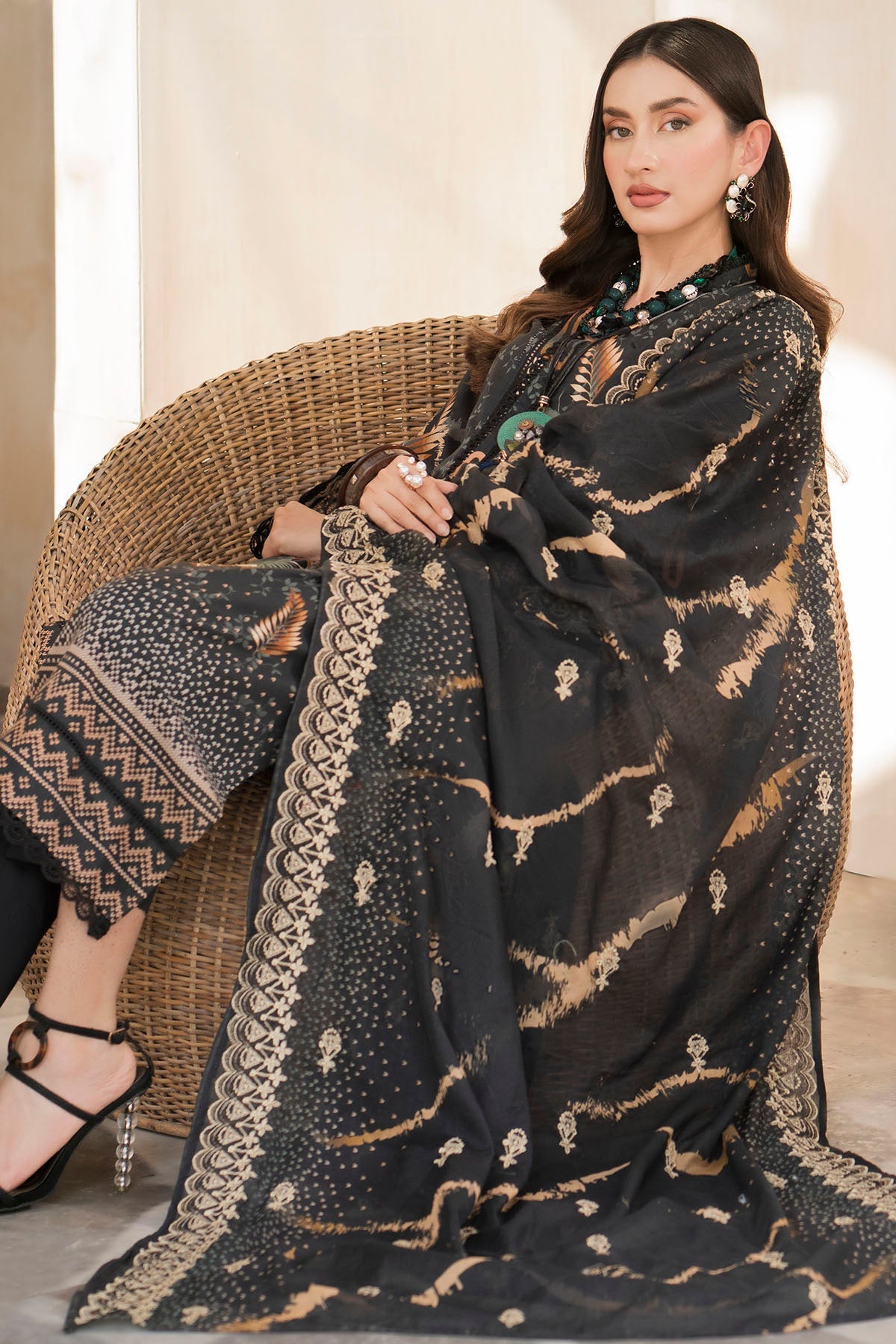 3747-PRINT-A DIGITAL PRINTED LAWN UNSTITCHED