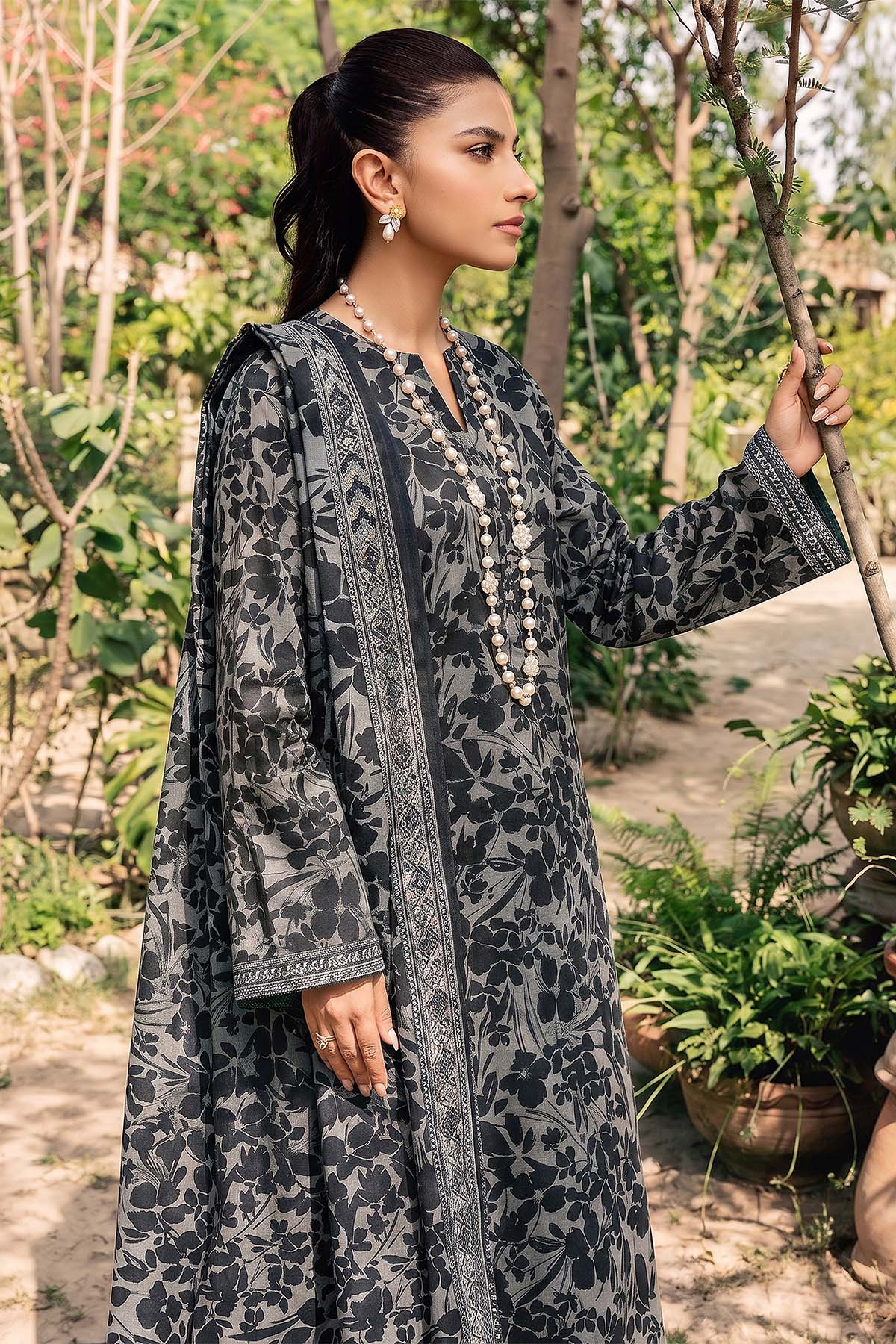 3756-PRINT-A DIGITAL PRINTED LAWN UNSTITCHED