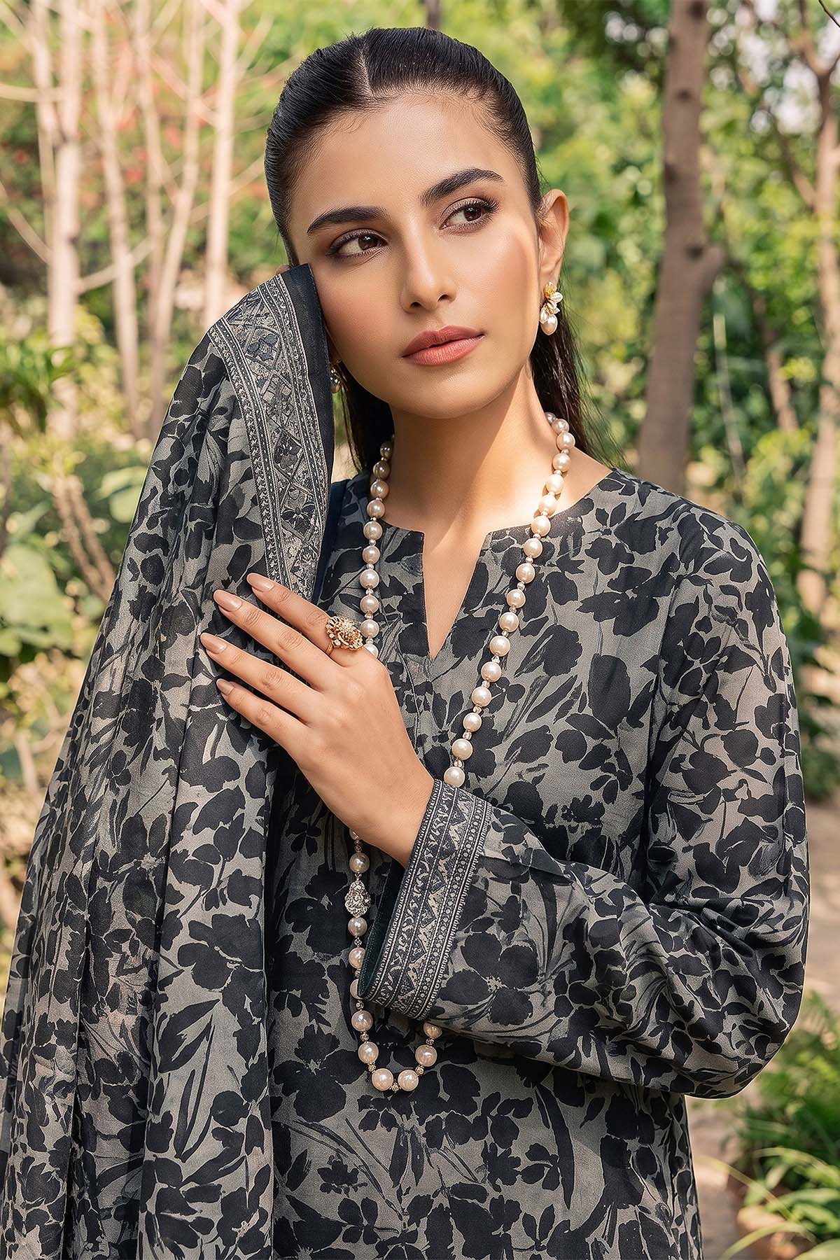 3756-PRINT-A DIGITAL PRINTED LAWN UNSTITCHED