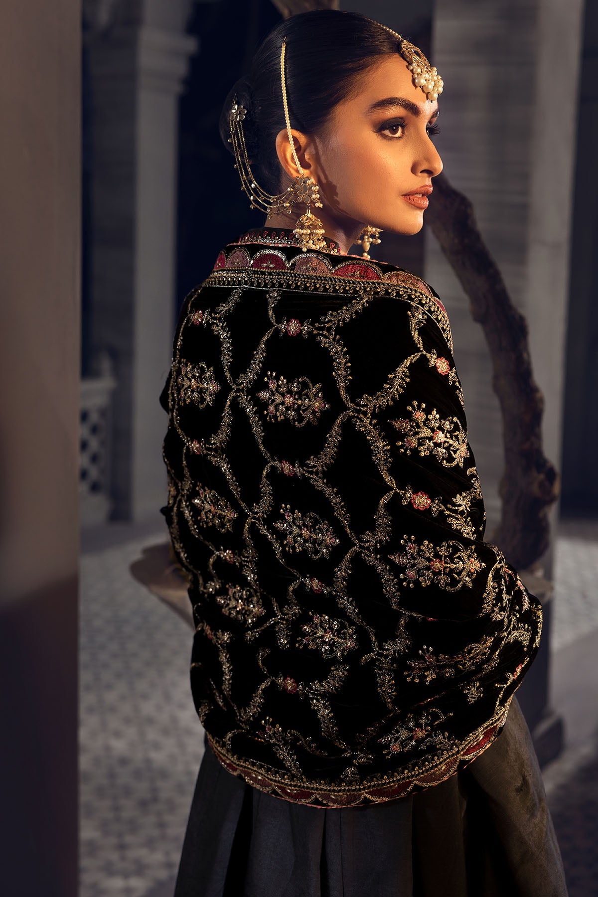 3780-SCAD EMBROIDERED SILK UNSTITCHED