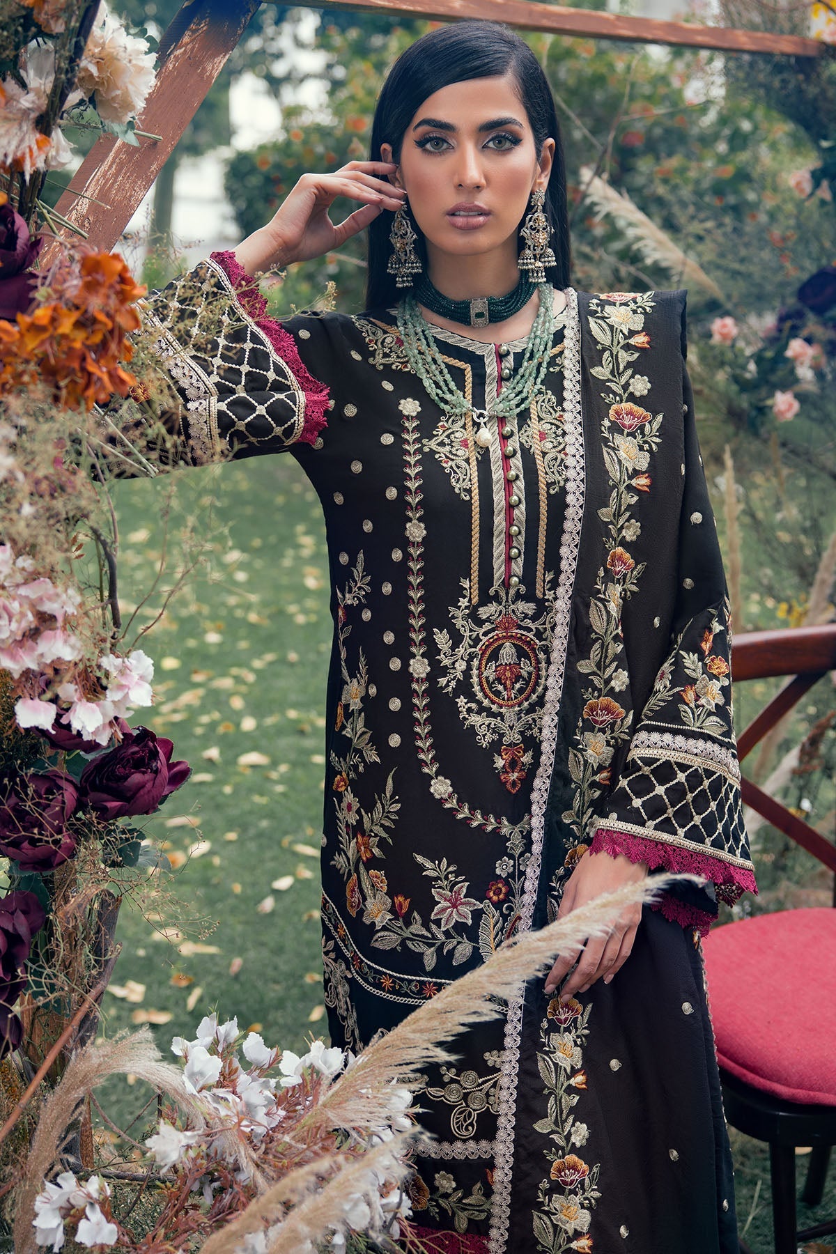 3785-BAILAN EMBROIDERED LINEN STITCHED